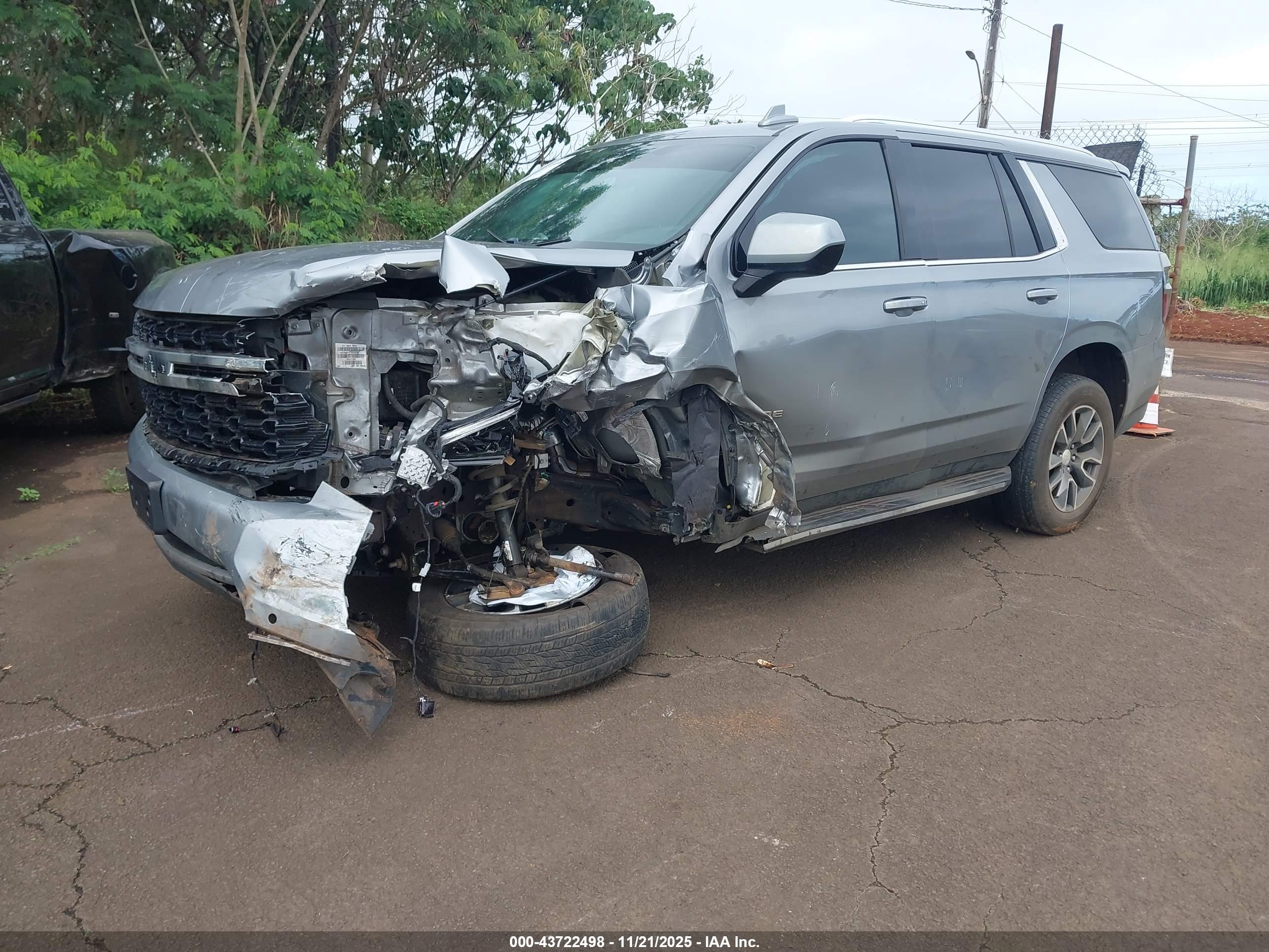 CHEVROLET TAHOE image 2