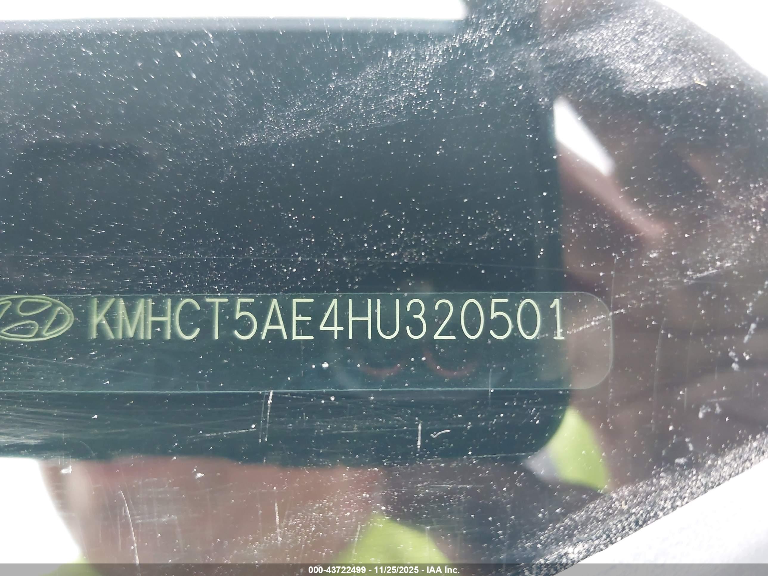 HYUNDAI ACCENT image 9