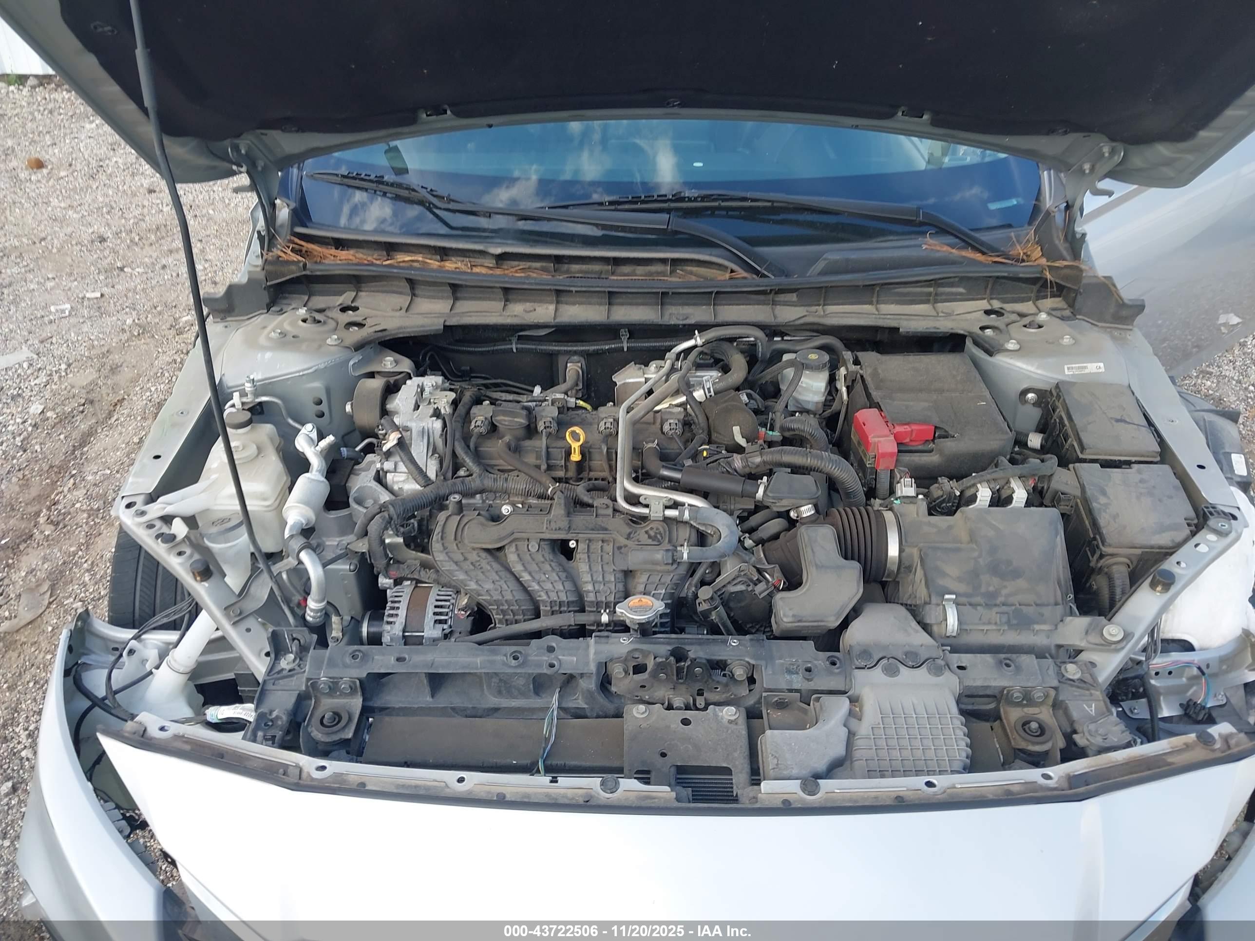 NISSAN ALTIMA image 10