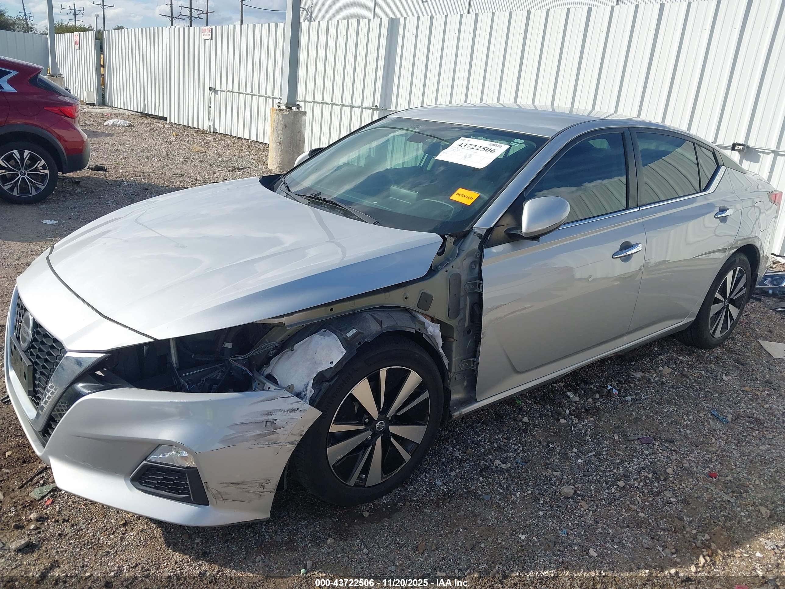 NISSAN ALTIMA image 6
