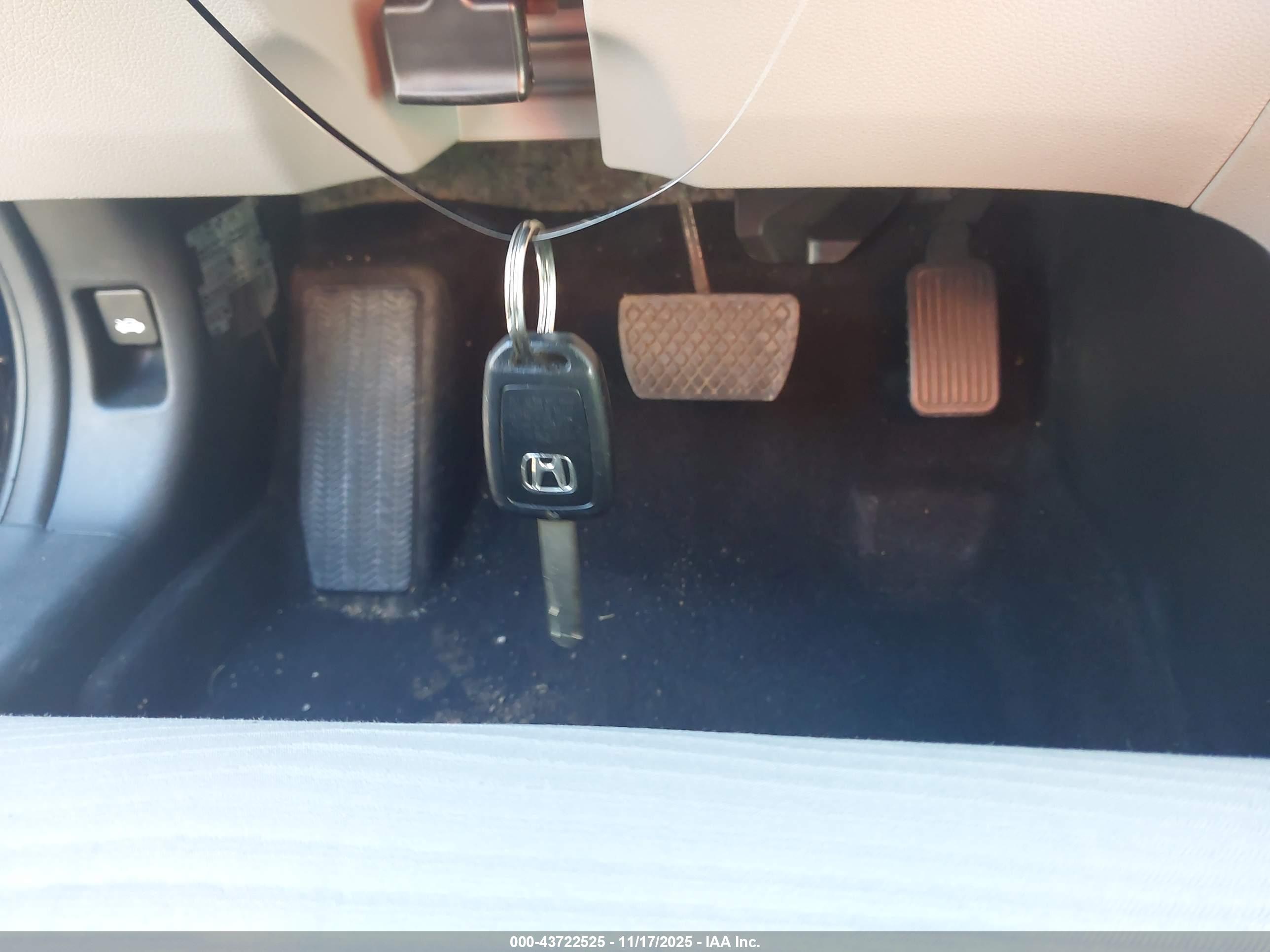 HONDA ACCORD image 11