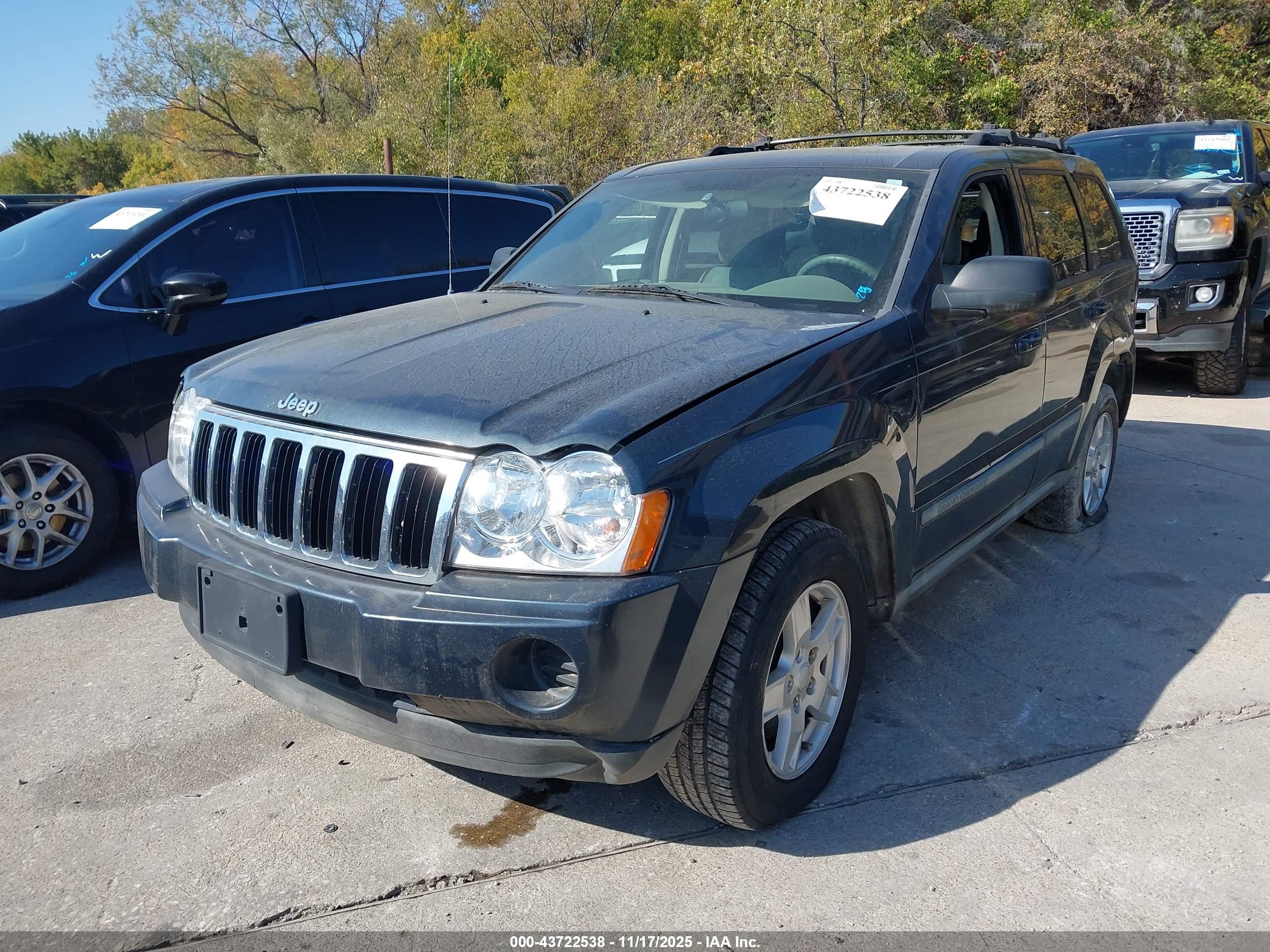 JEEP GRAND image 2