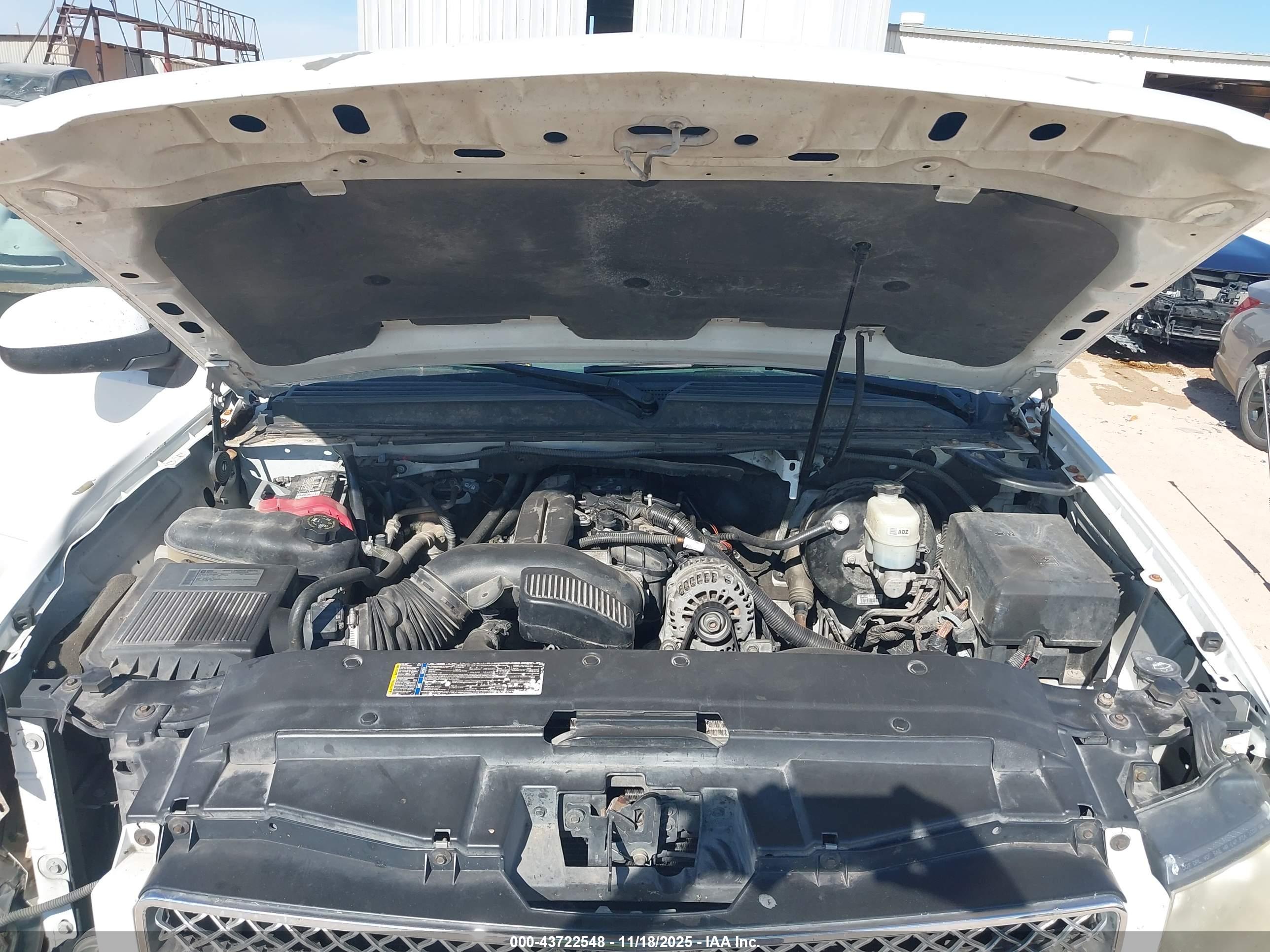 CHEVROLET AVALANCHE image 10