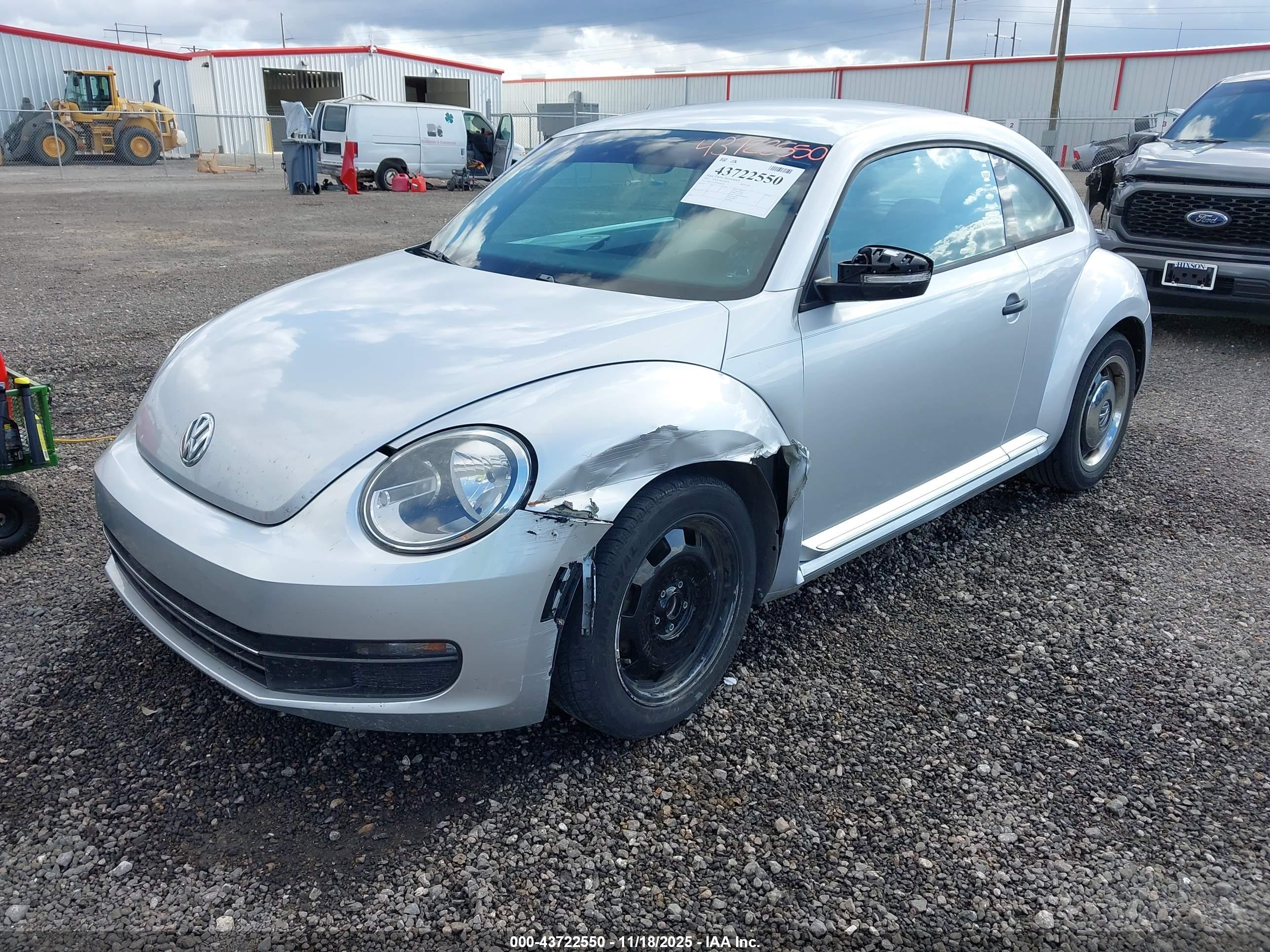 VOLKSWAGEN BEETLE image 2