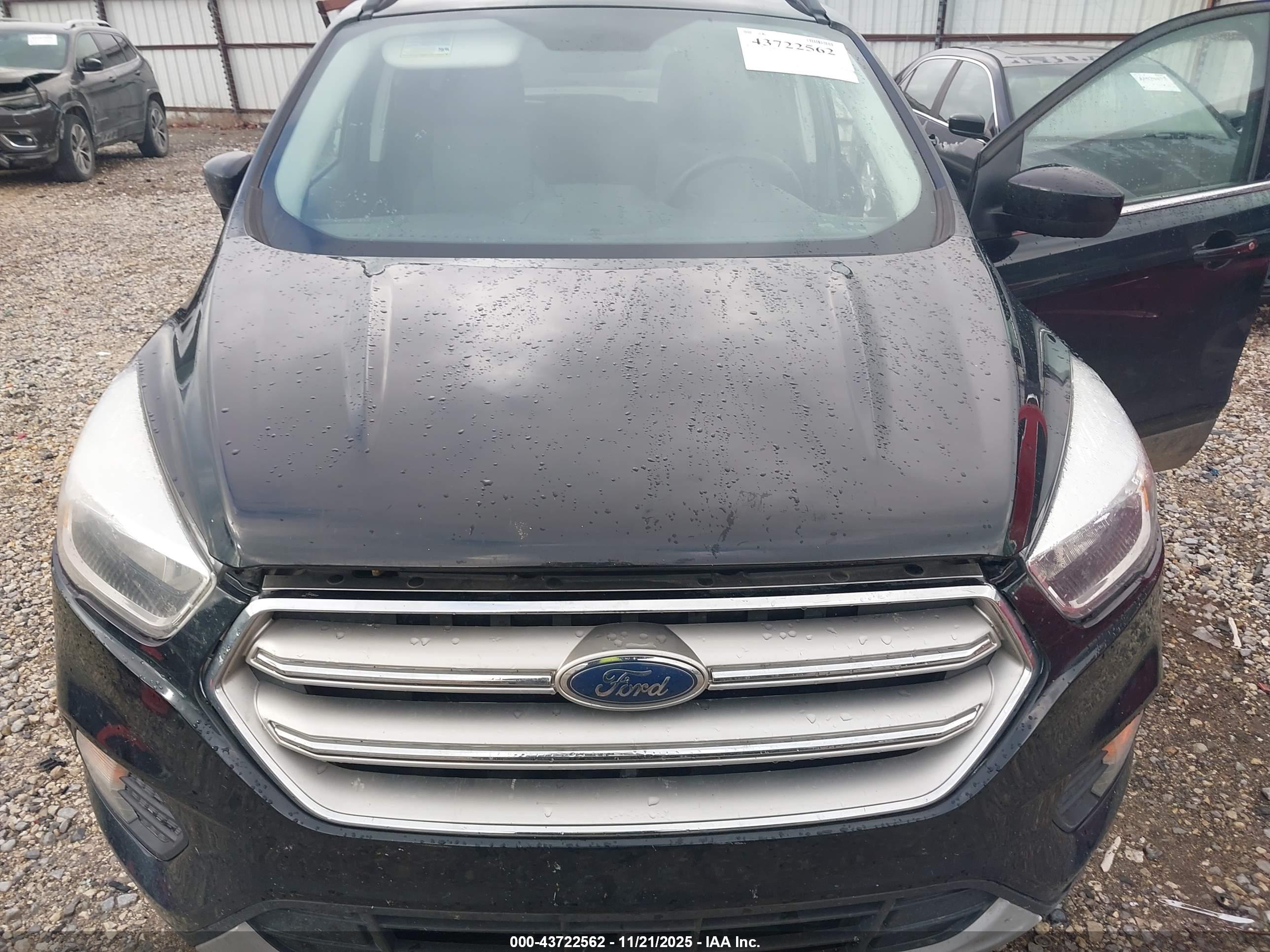 FORD ESCAPE image 10