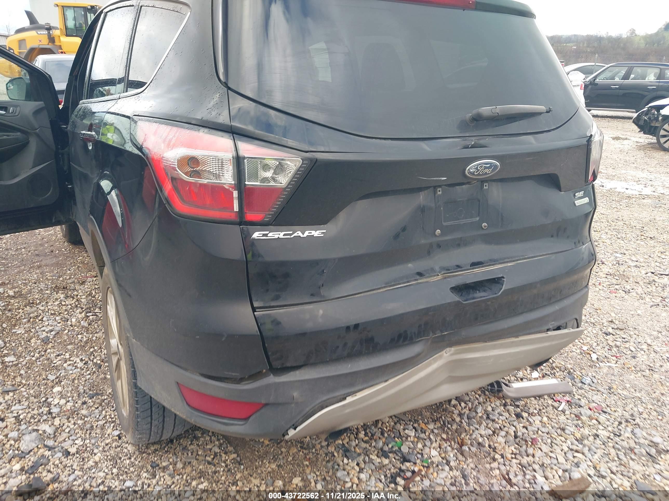 FORD ESCAPE image 6