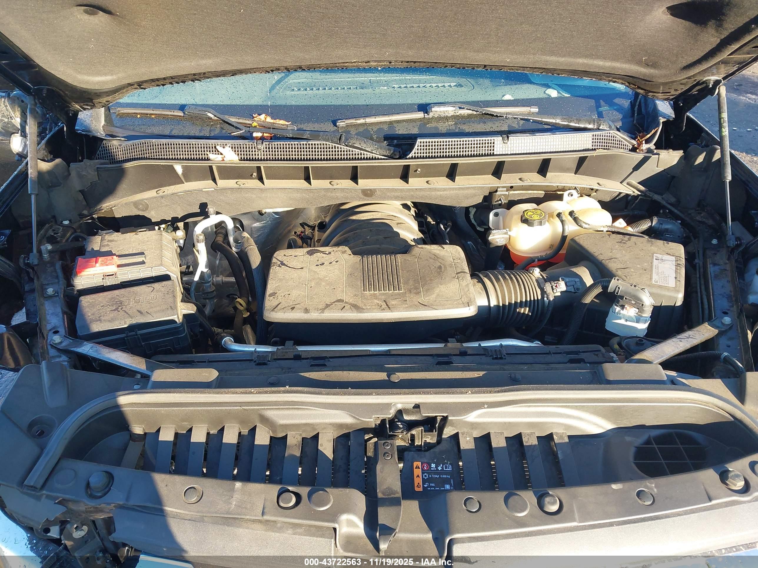 CHEVROLET SILVERADO image 10