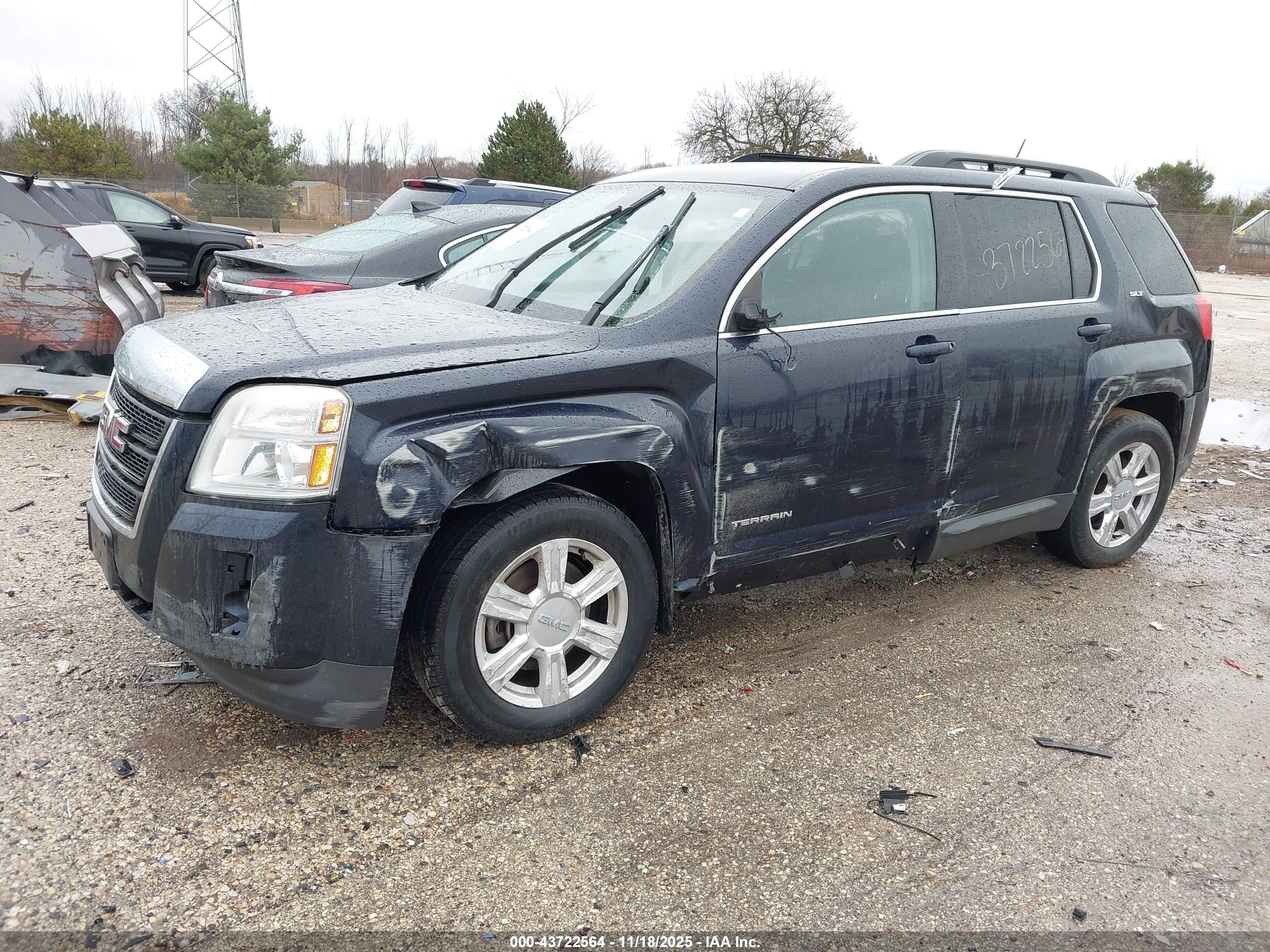 GMC TERRAIN image 2