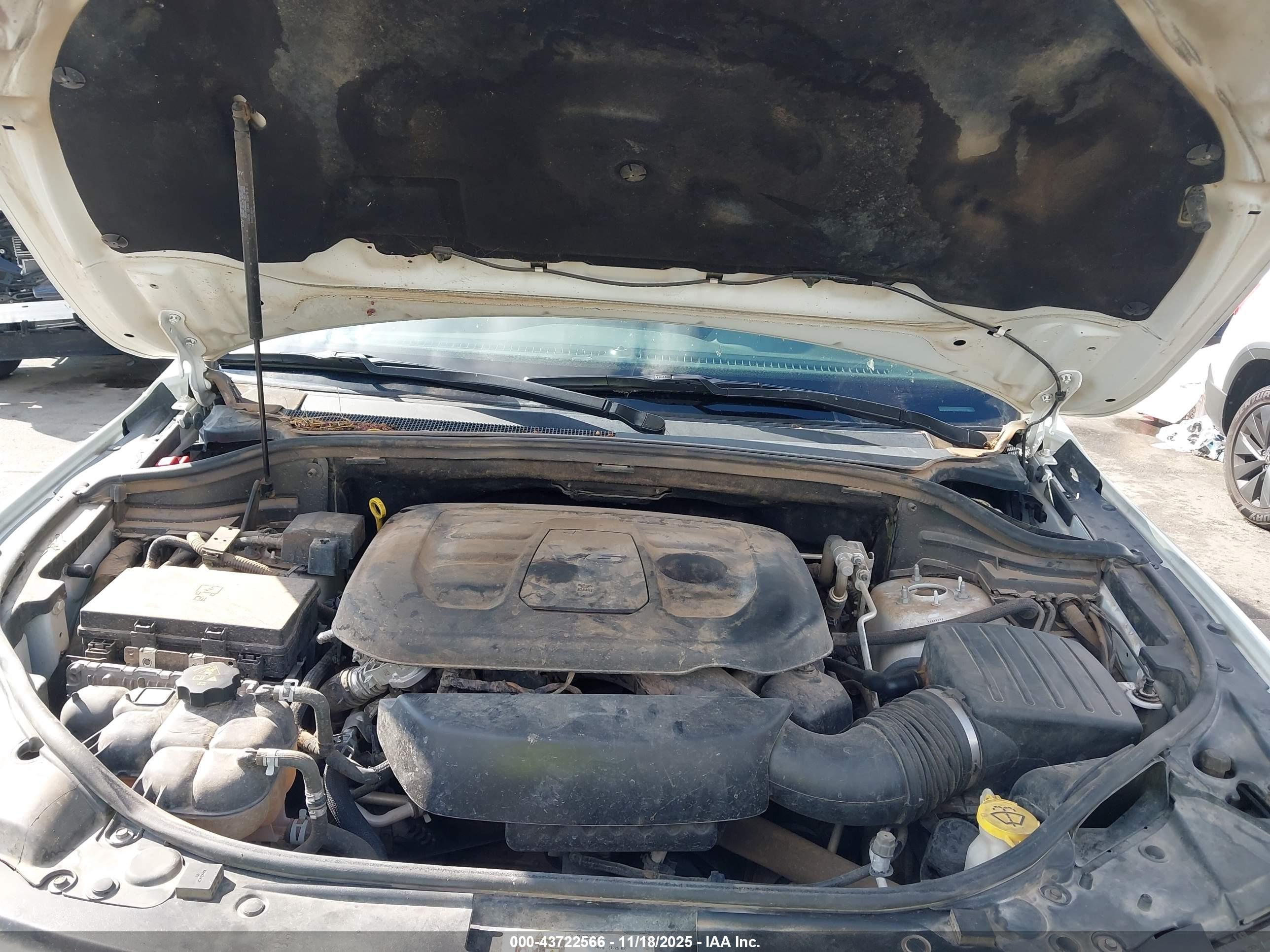 JEEP GRAND image 10