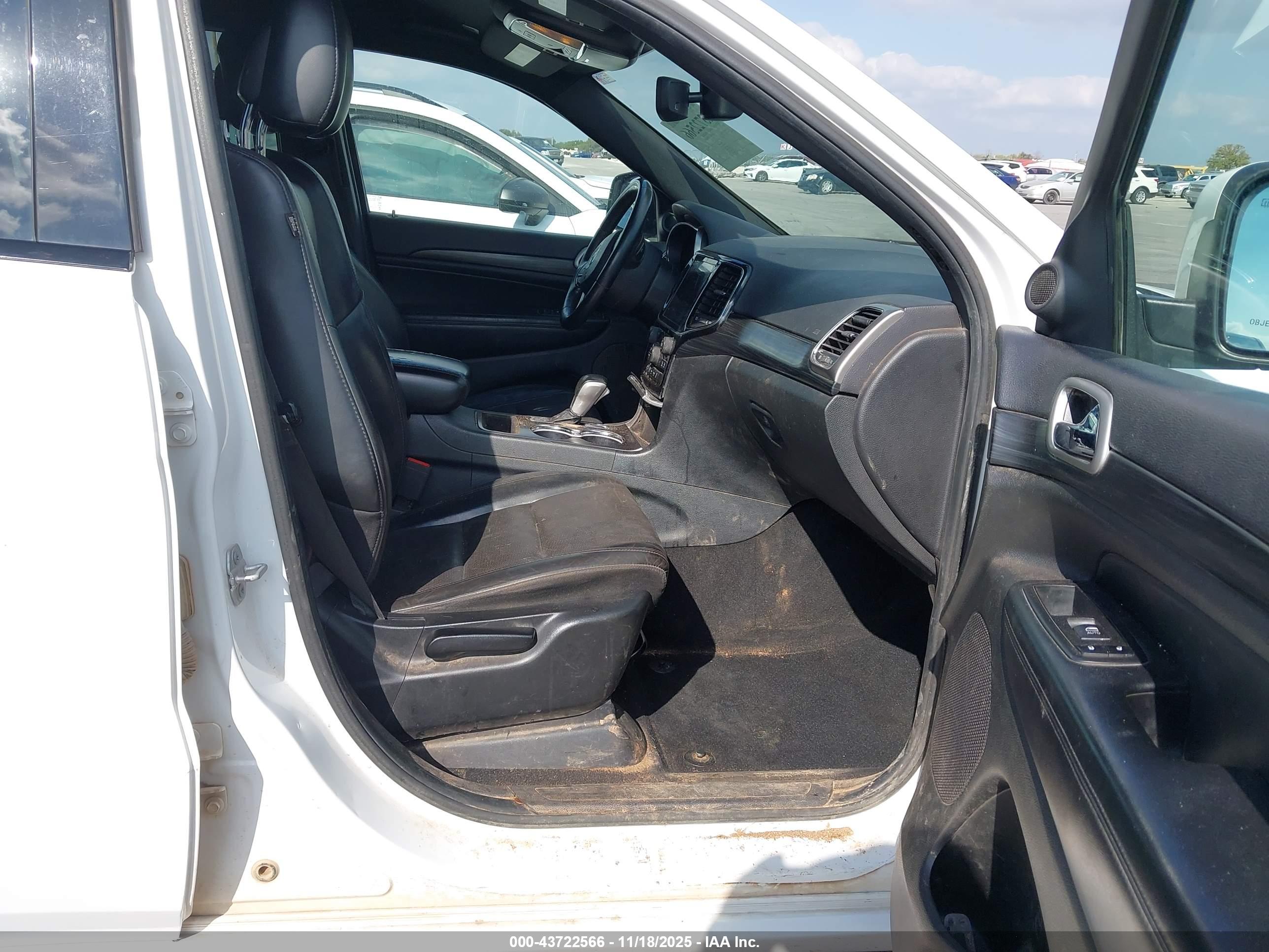JEEP GRAND image 5