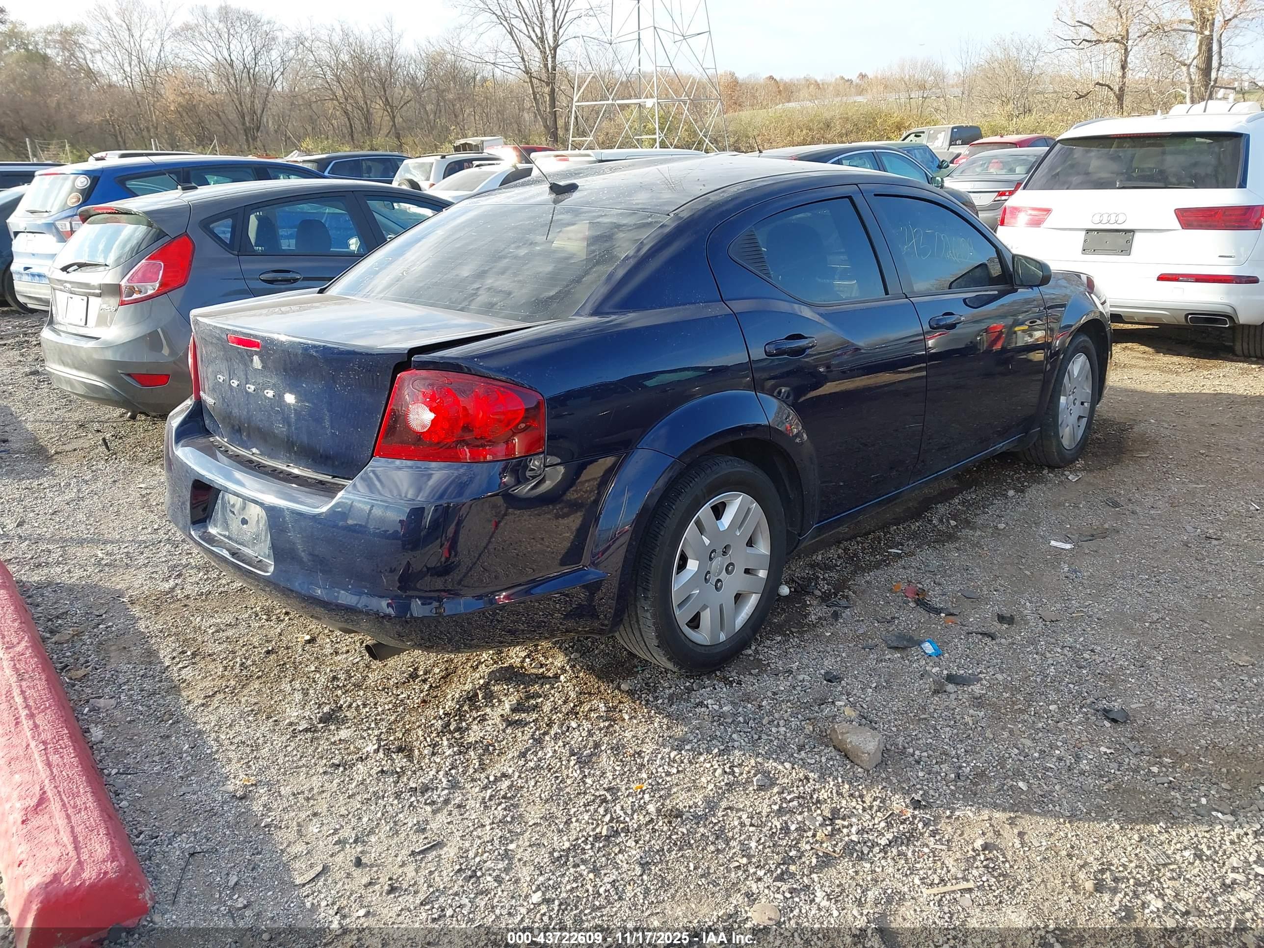 DODGE AVENGER image 4