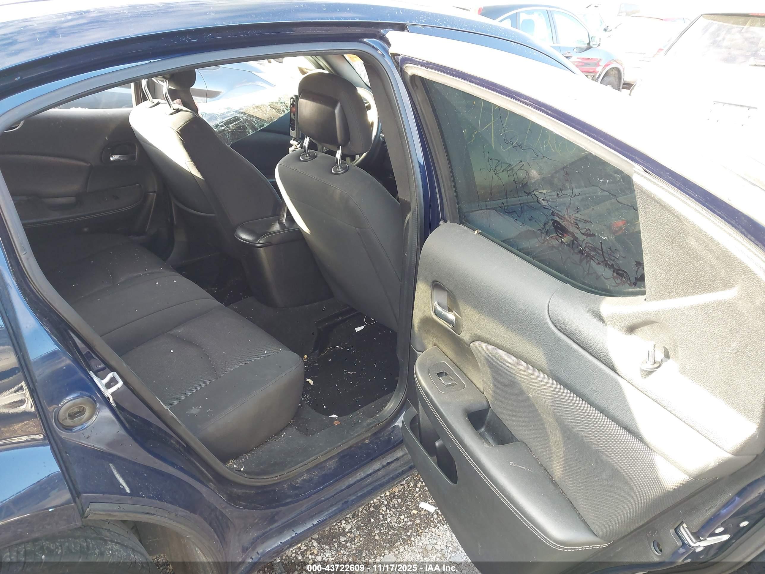 DODGE AVENGER image 8