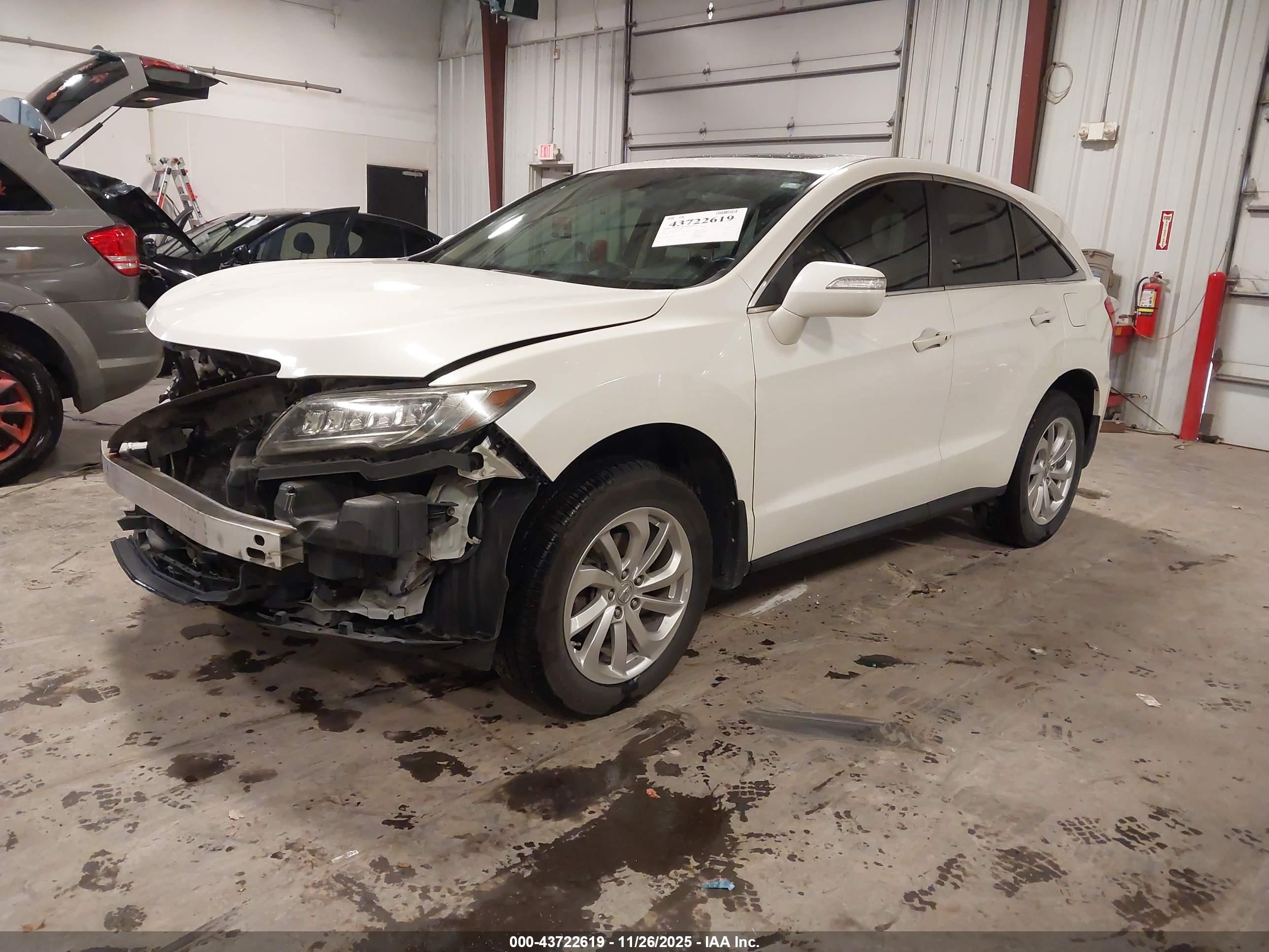 ACURA RDX image 2