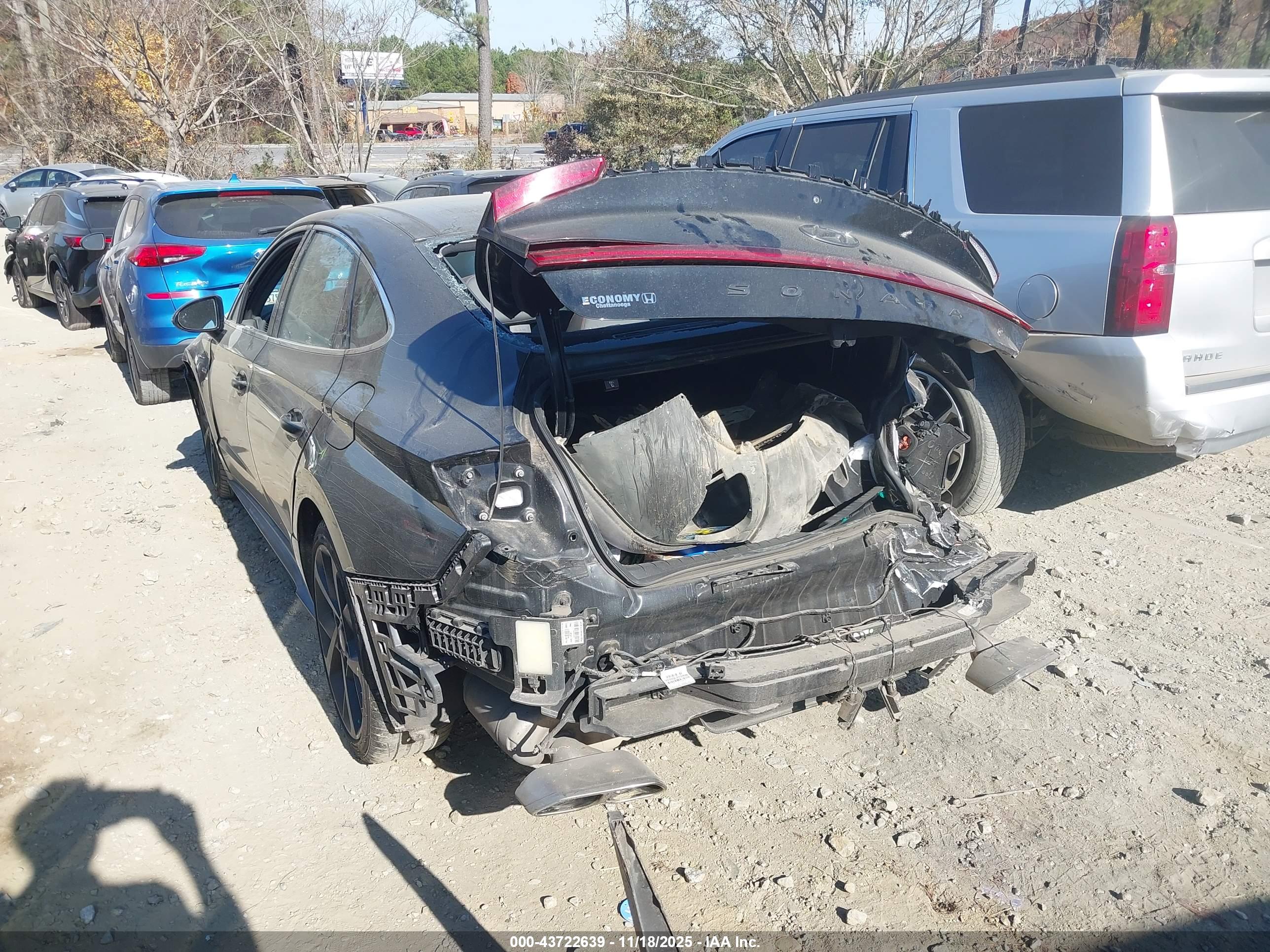 HYUNDAI SONATA image 3