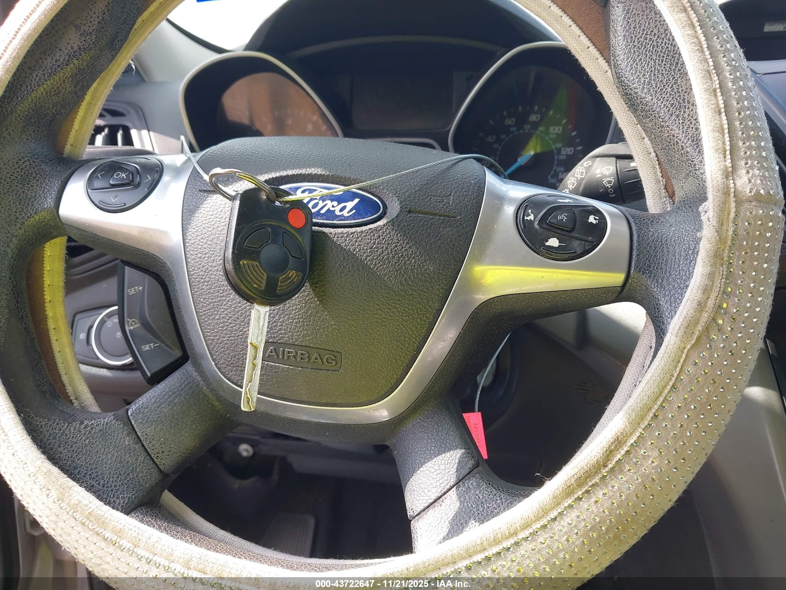 FORD ESCAPE image 11