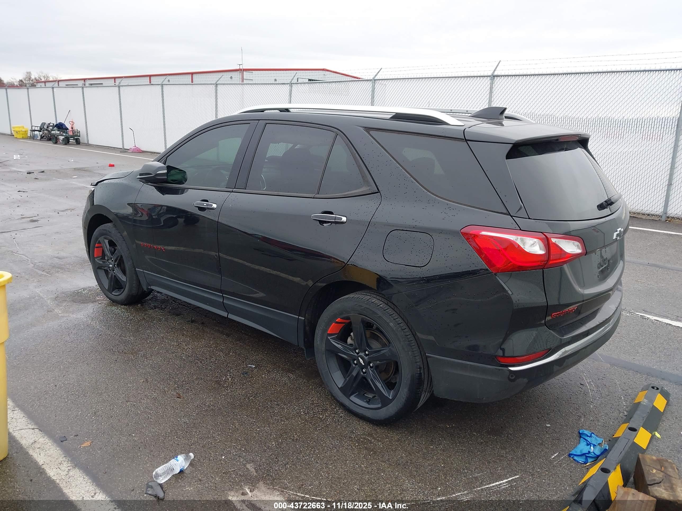 CHEVROLET EQUINOX image 3