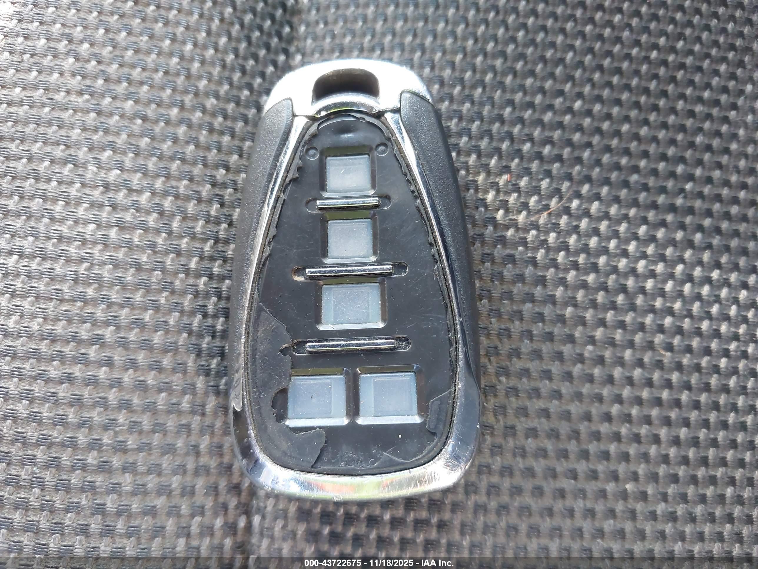 CHEVROLET TRAVERSE image 11