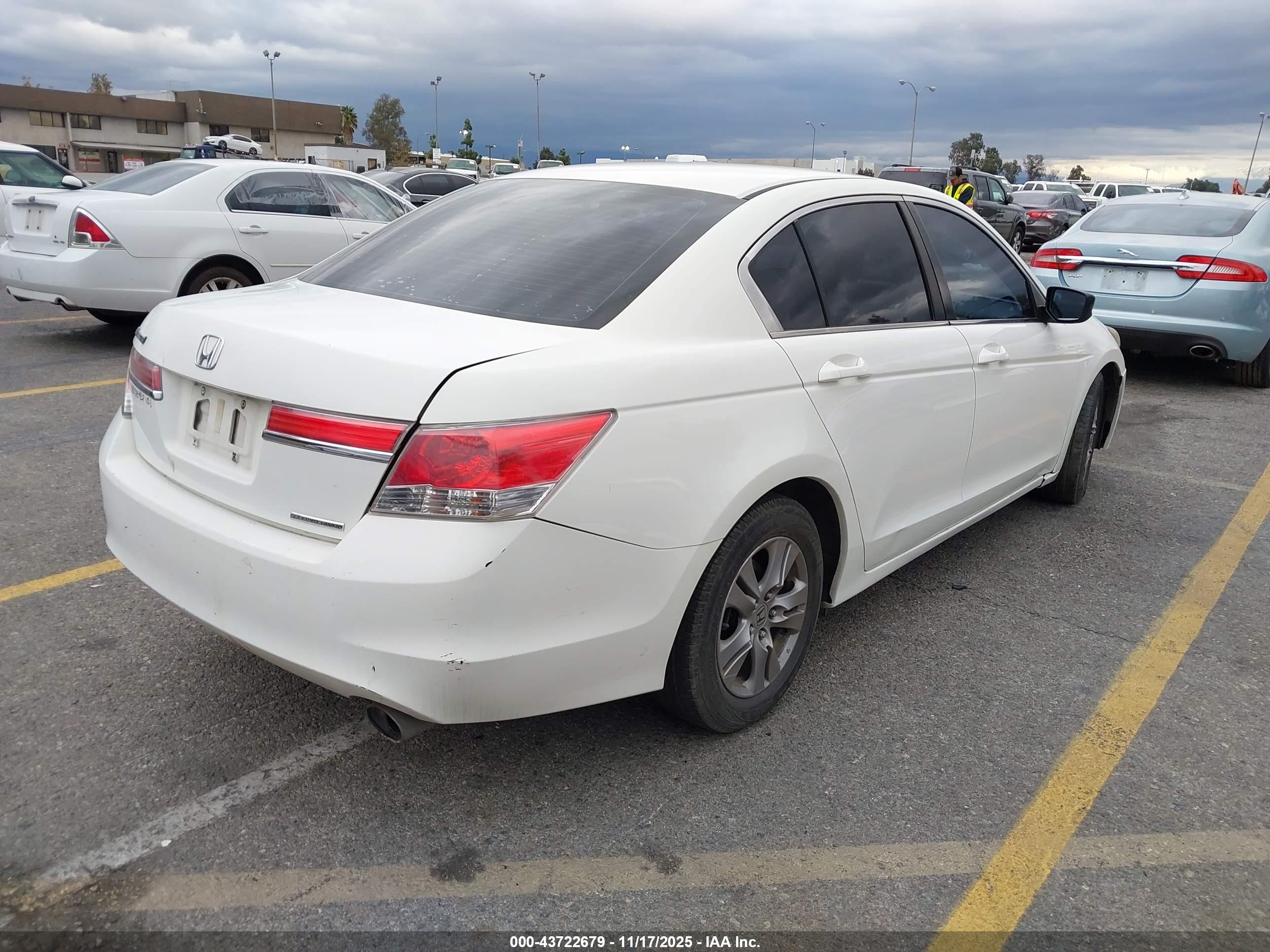 HONDA ACCORD image 4