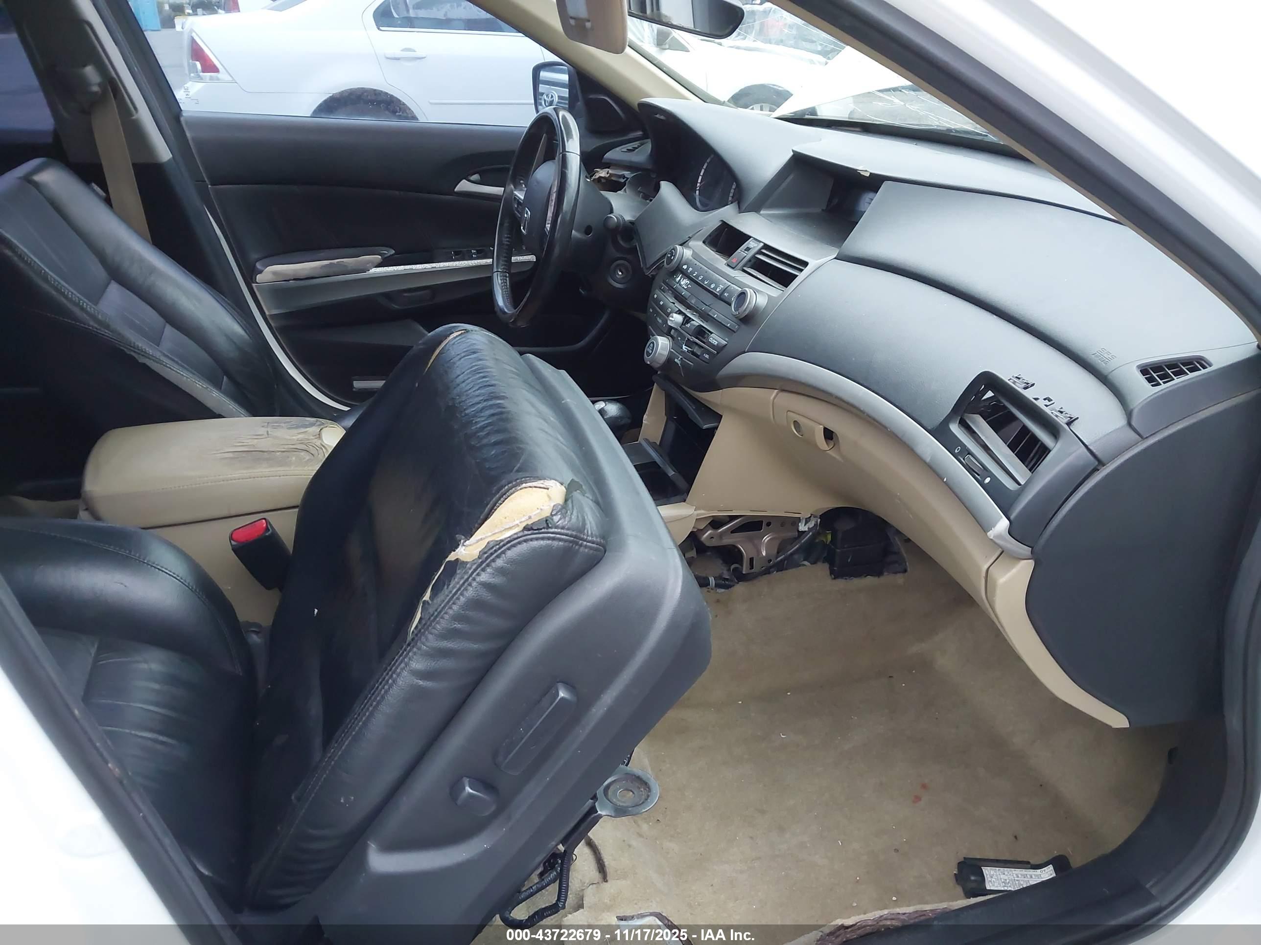 HONDA ACCORD image 6