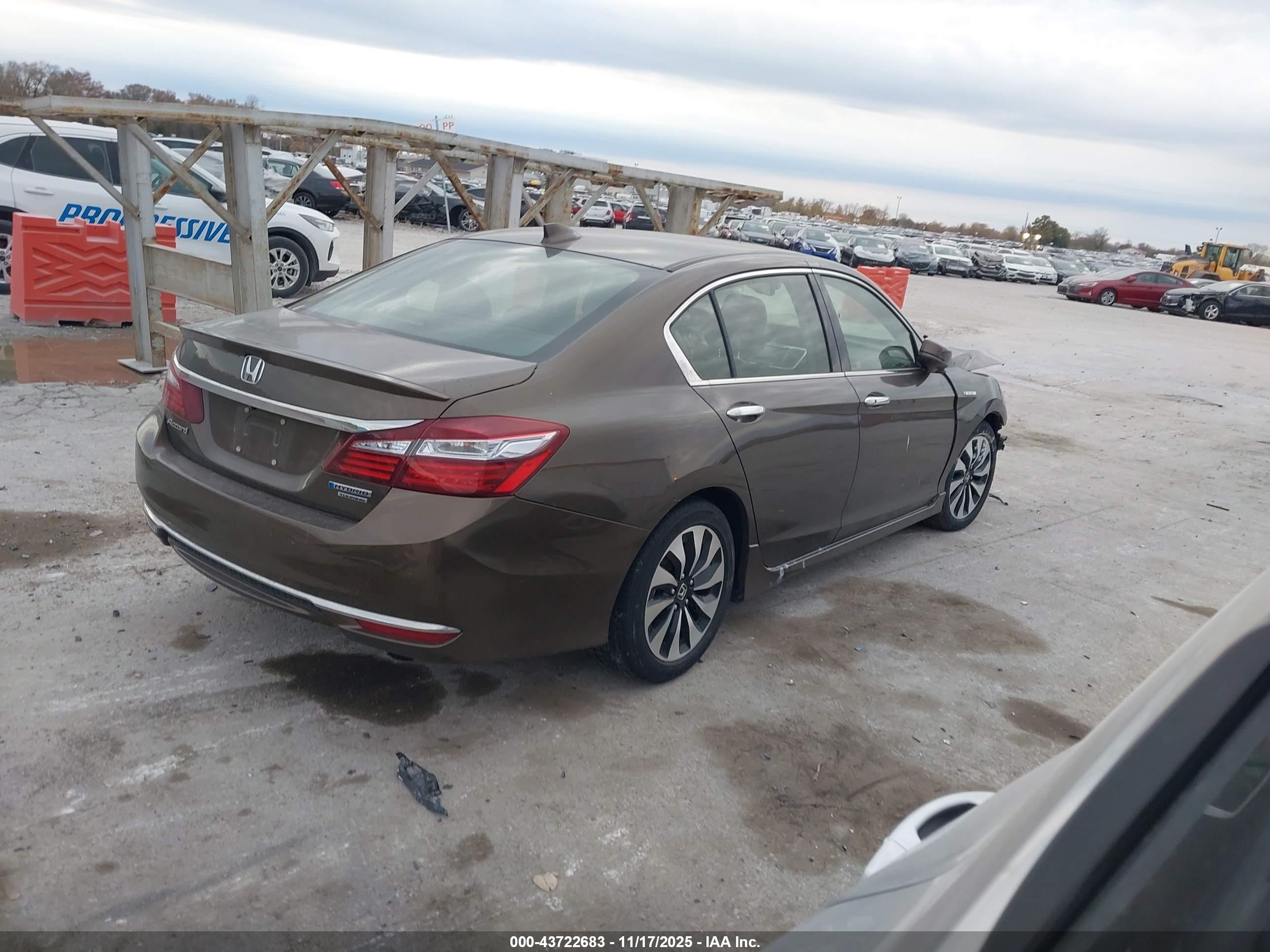 HONDA ACCORD image 4