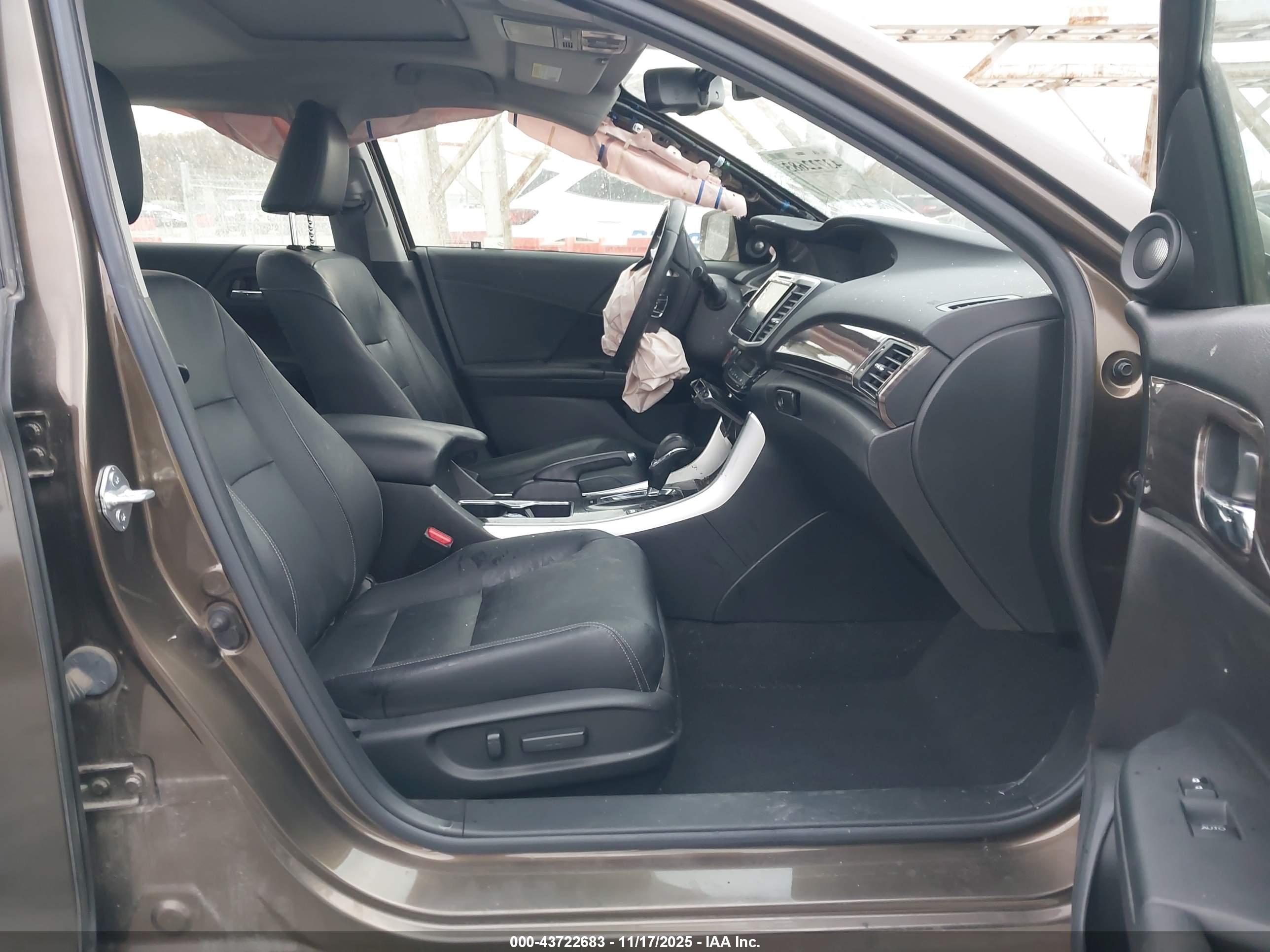 HONDA ACCORD image 5