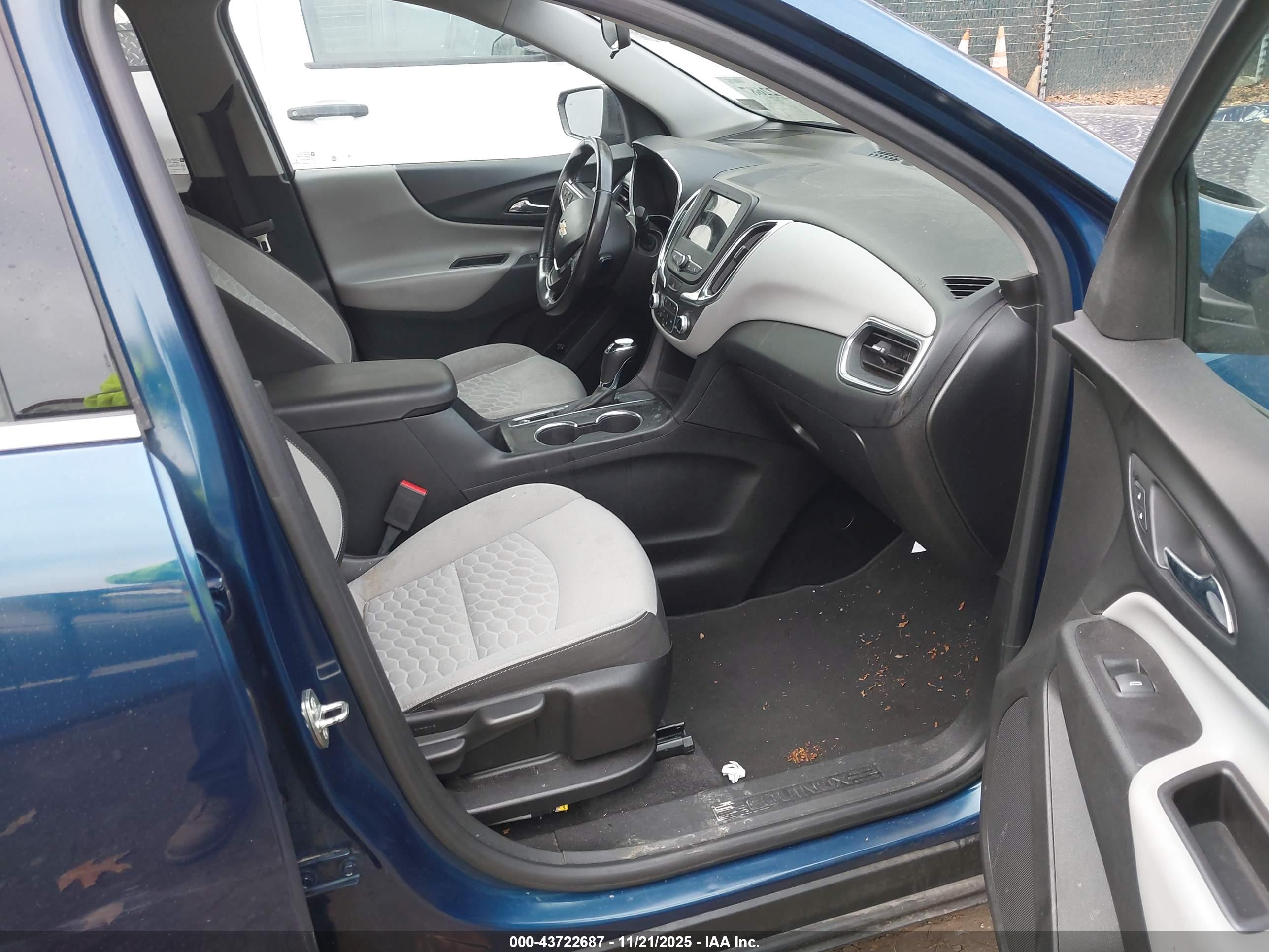 CHEVROLET EQUINOX image 5