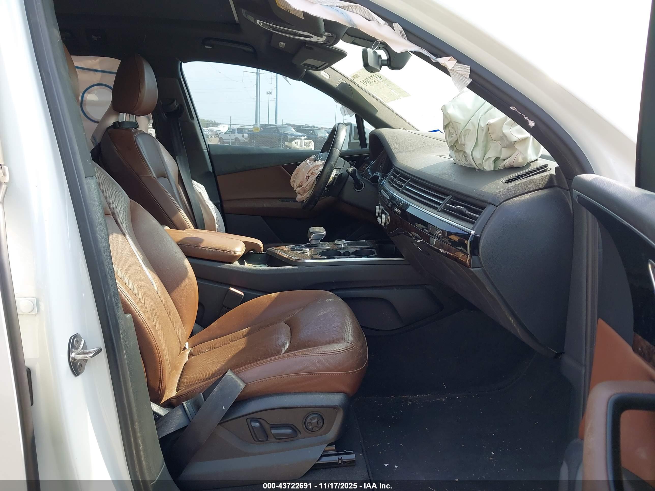 AUDI Q7 image 5