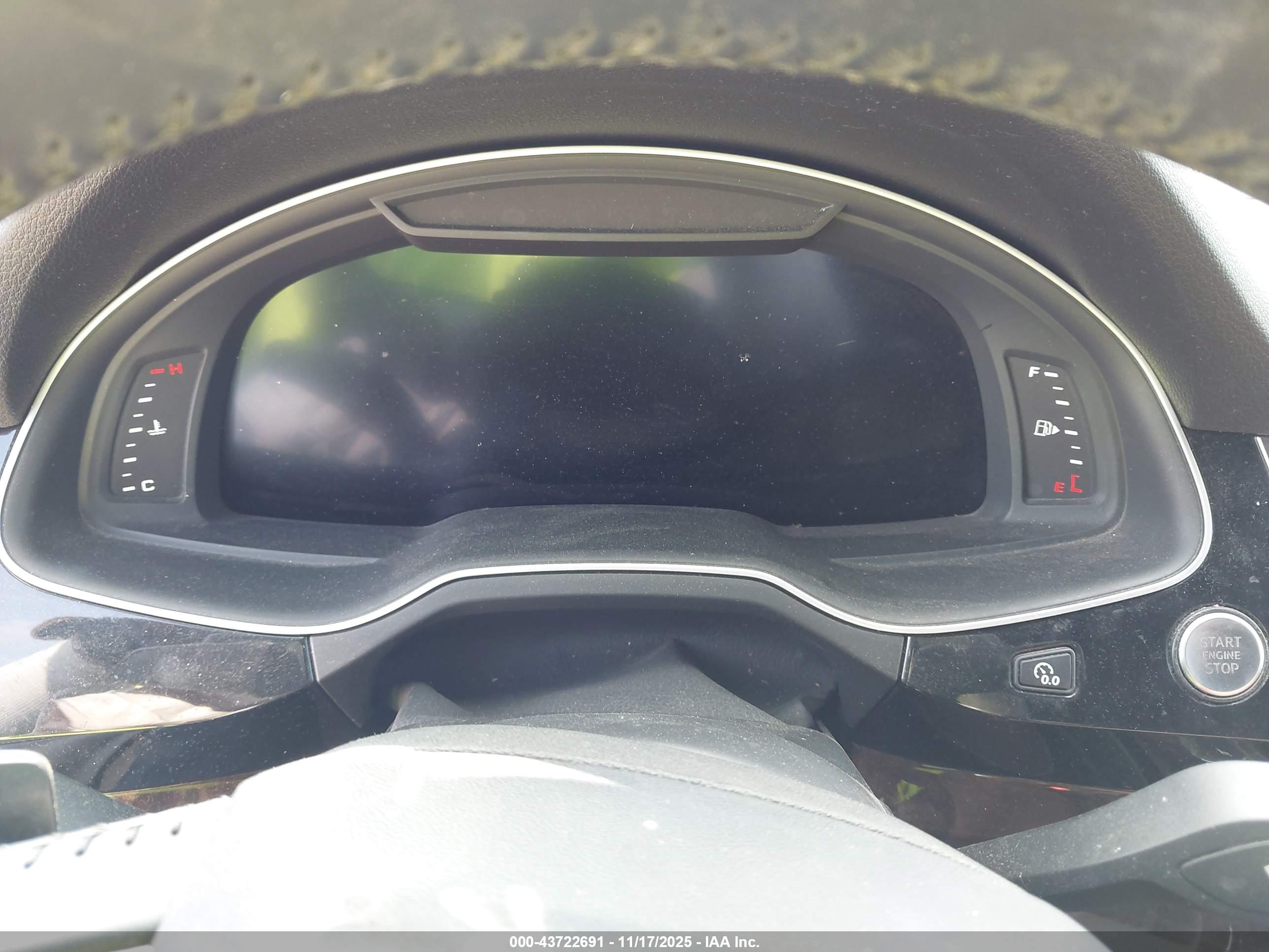 AUDI Q7 image 7