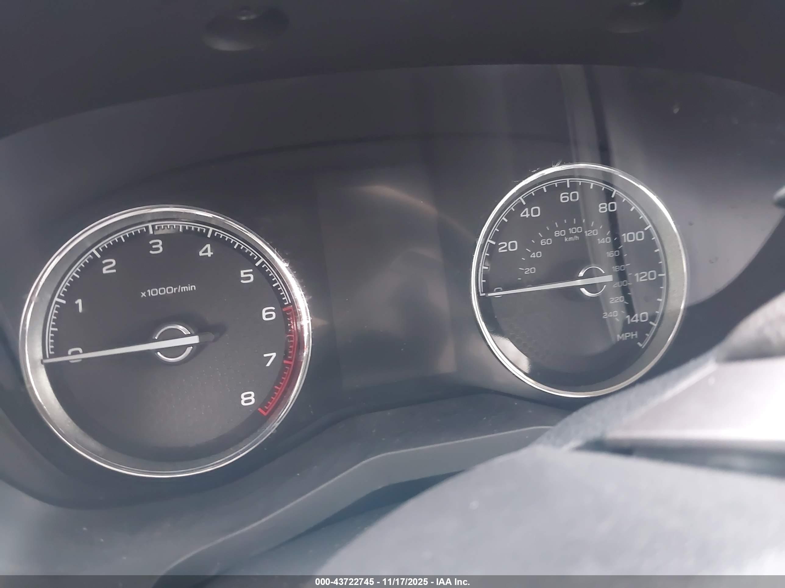 SUBARU FORESTER image 7