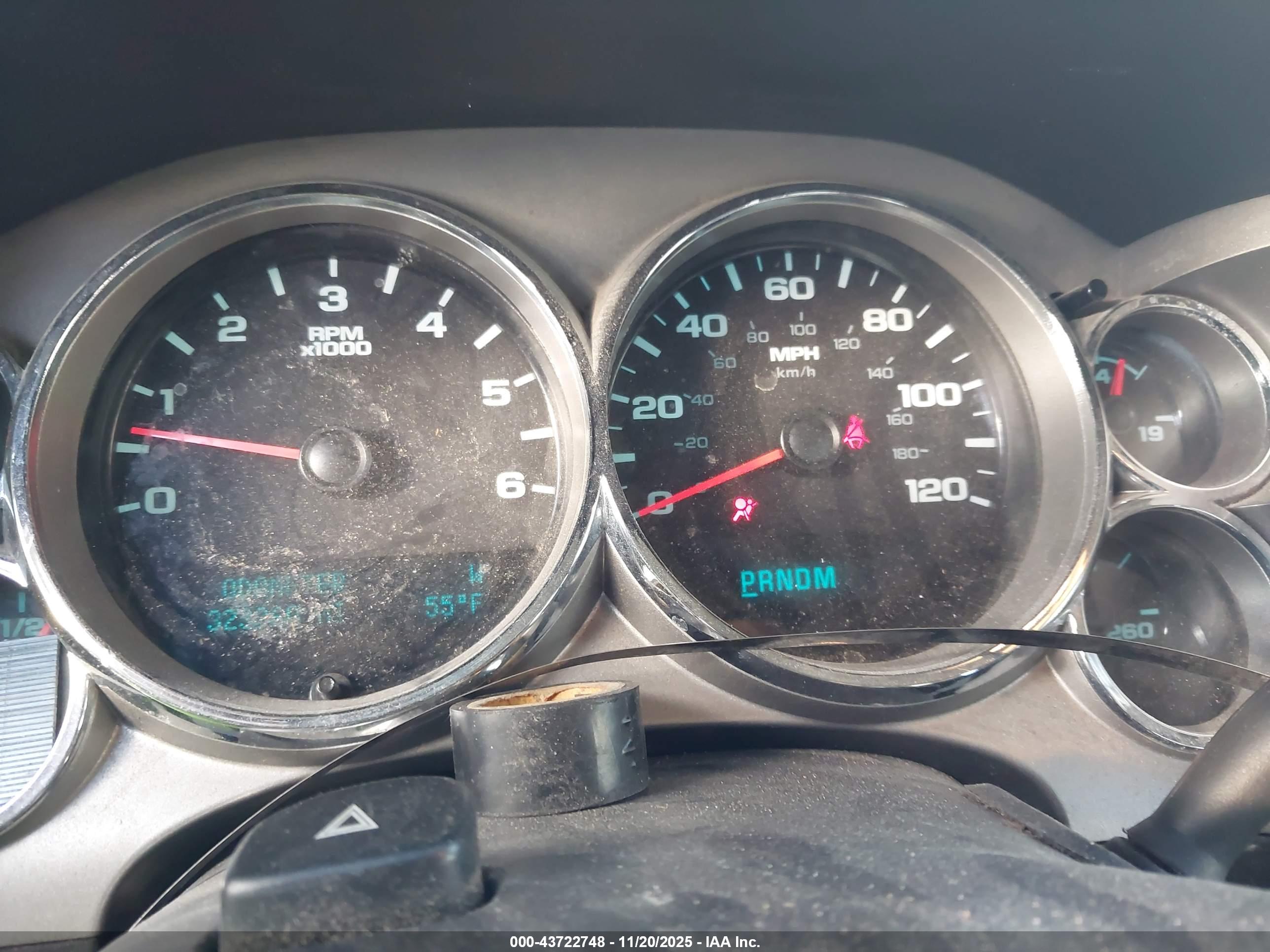 CHEVROLET SILVERADO image 7