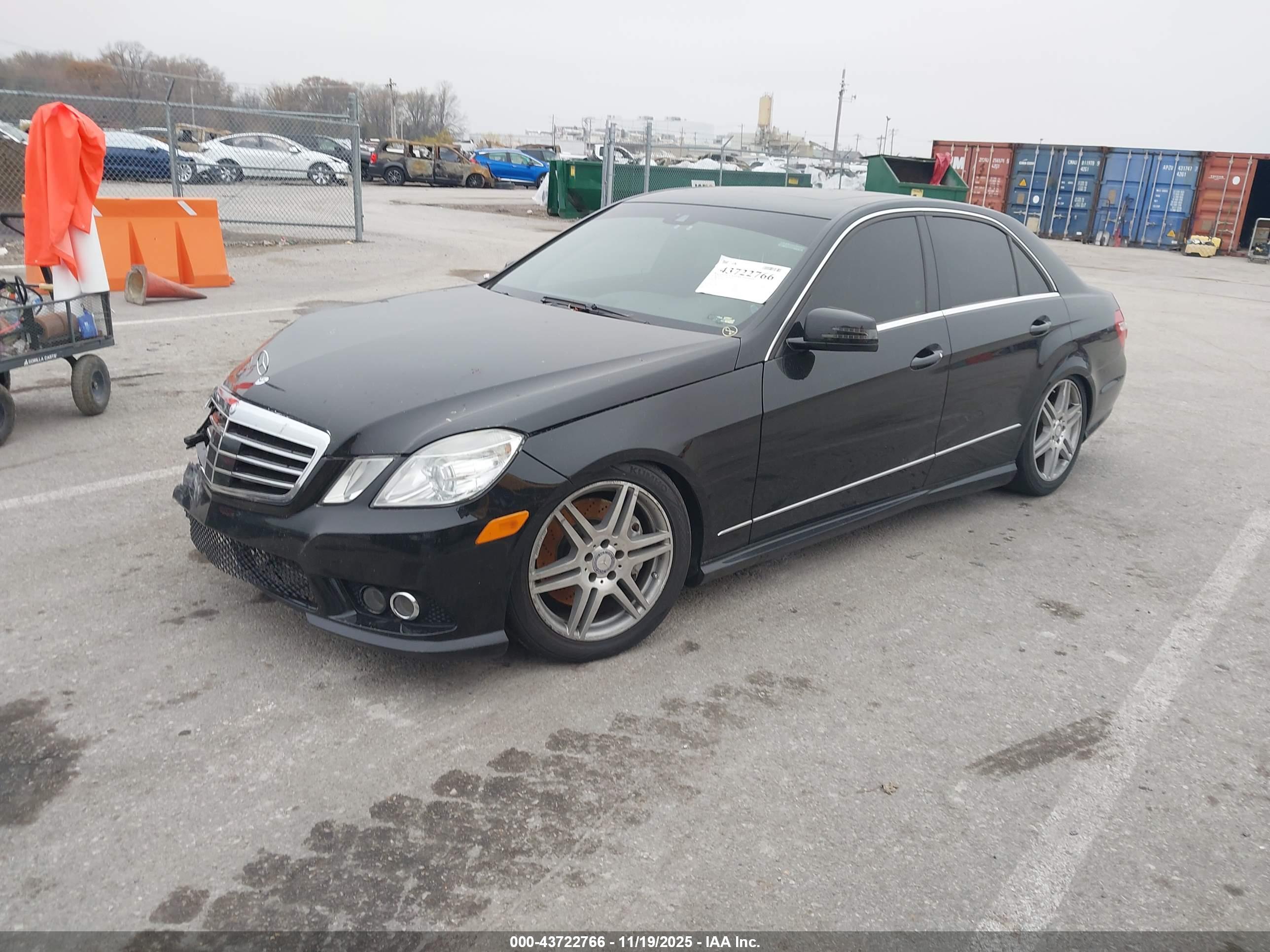 MERCEDES-BENZ E image 2