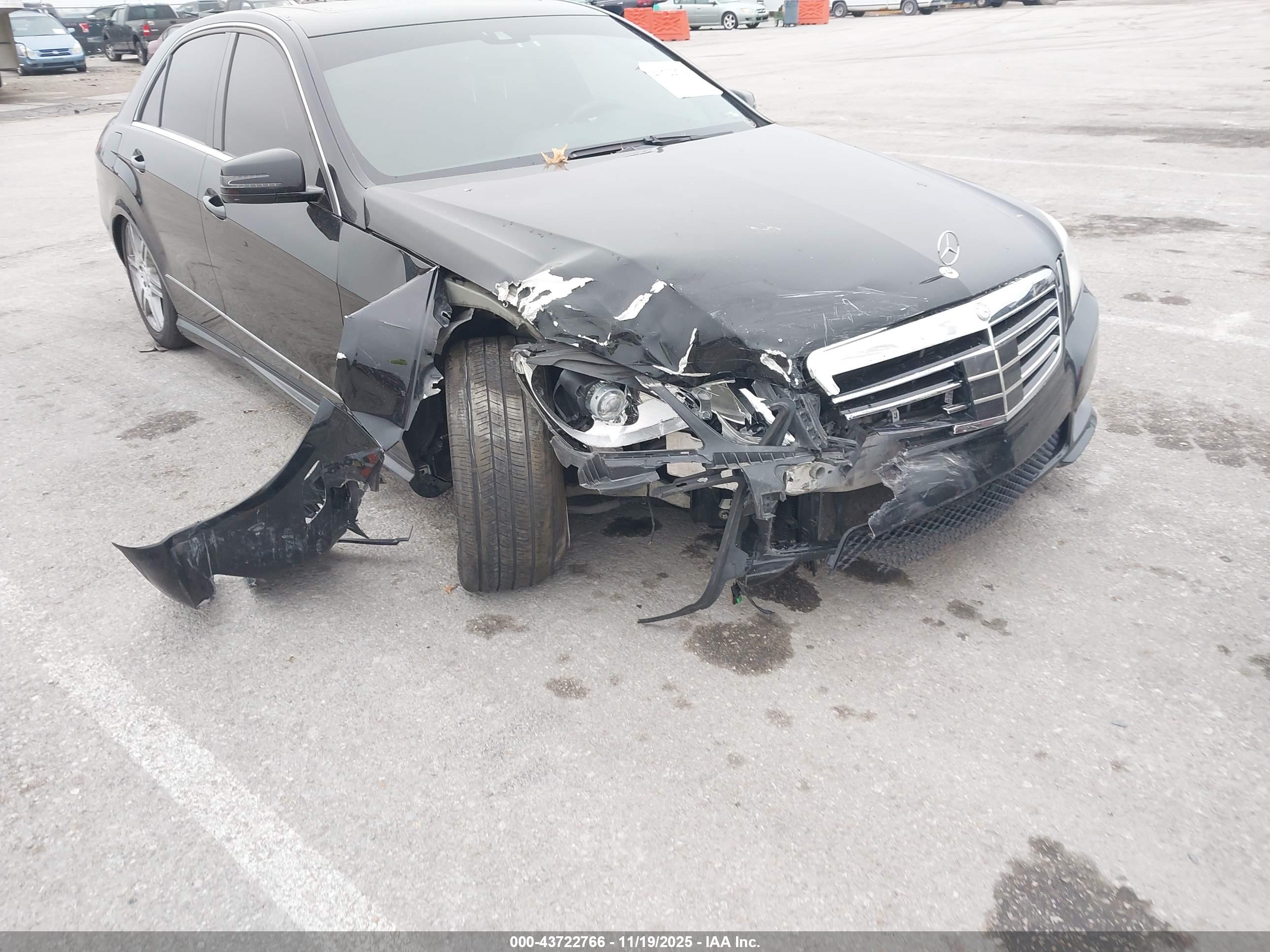 MERCEDES-BENZ E image 6