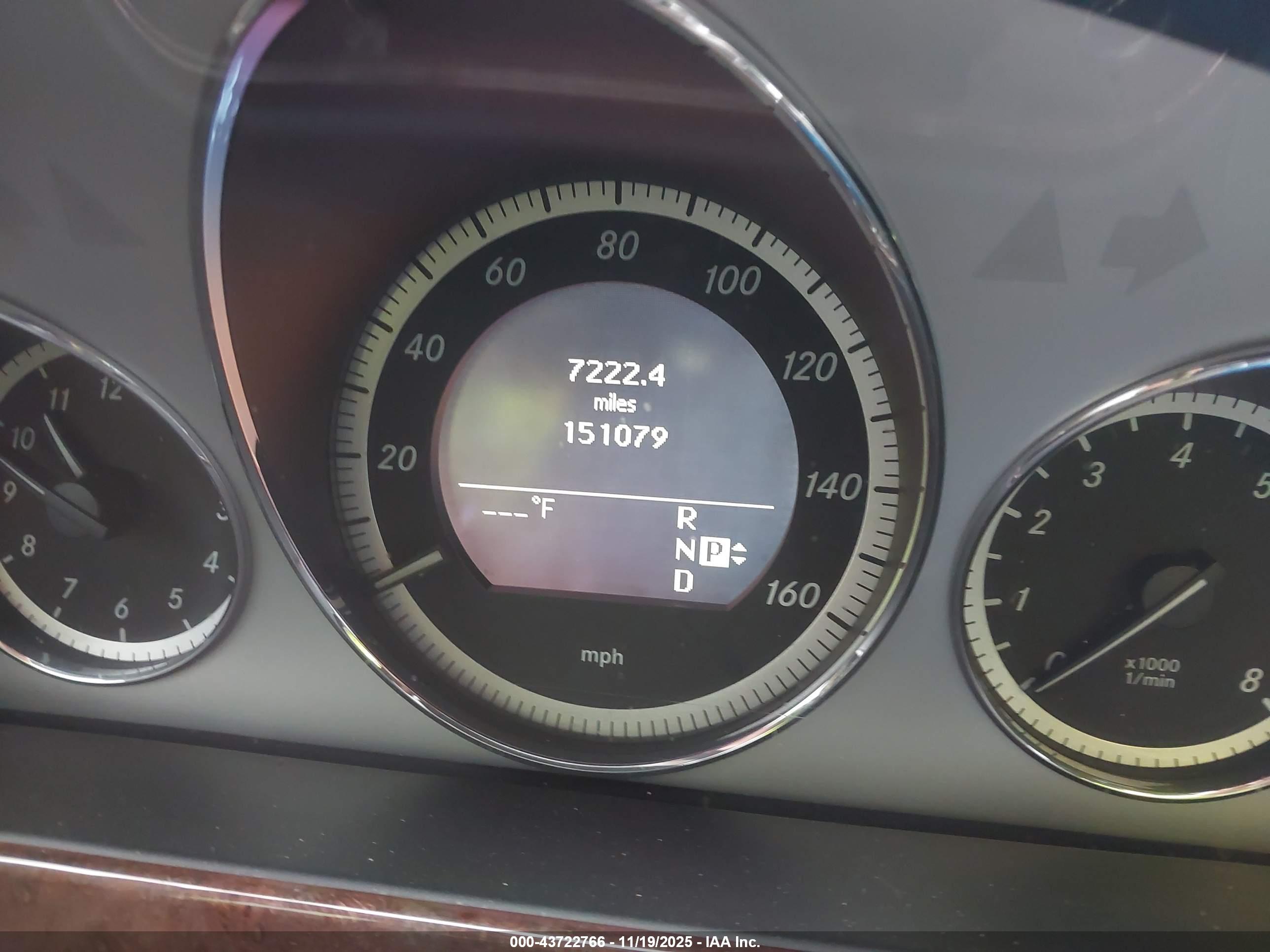 MERCEDES-BENZ E image 7