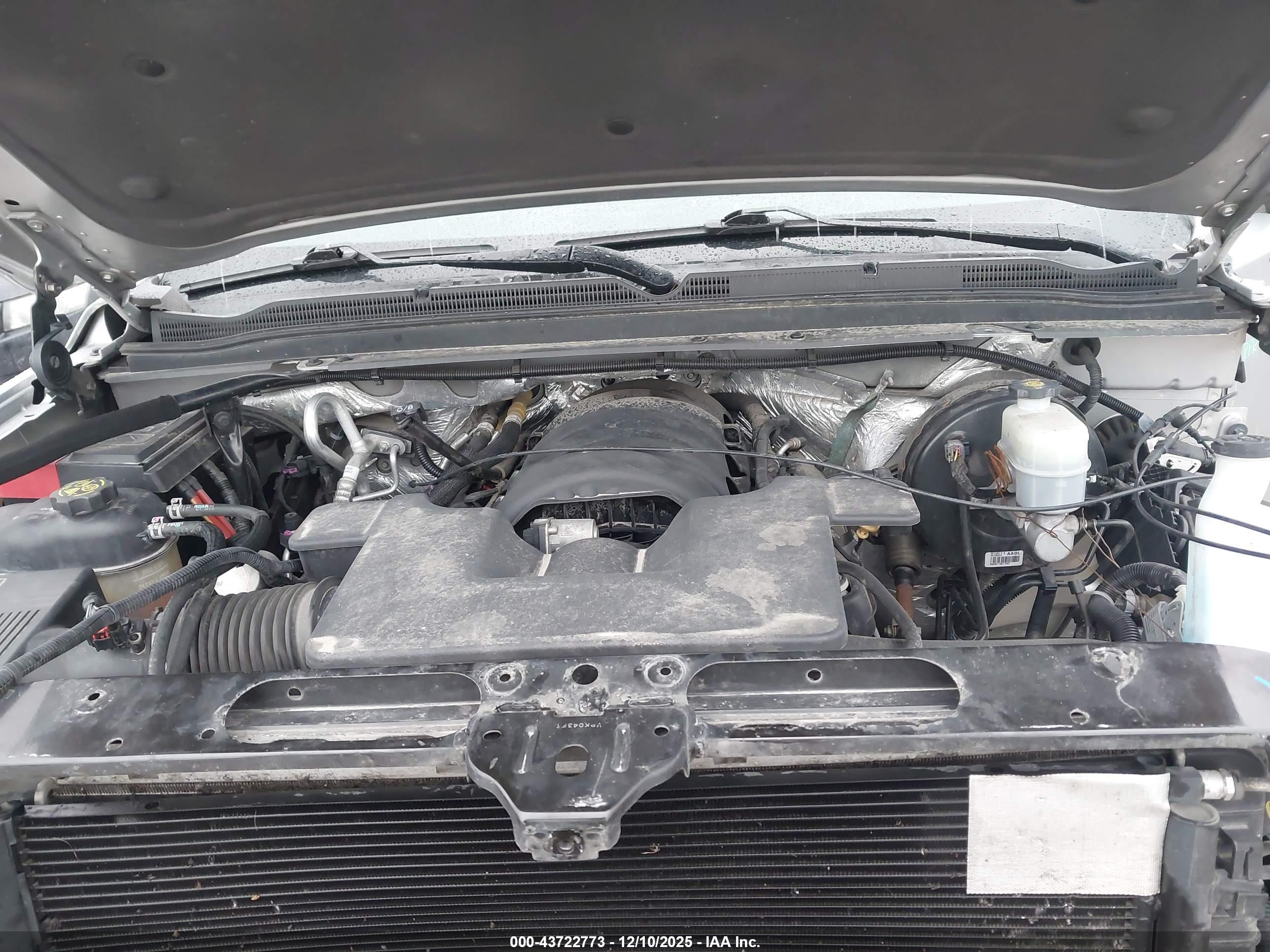 CHEVROLET TAHOE image 10