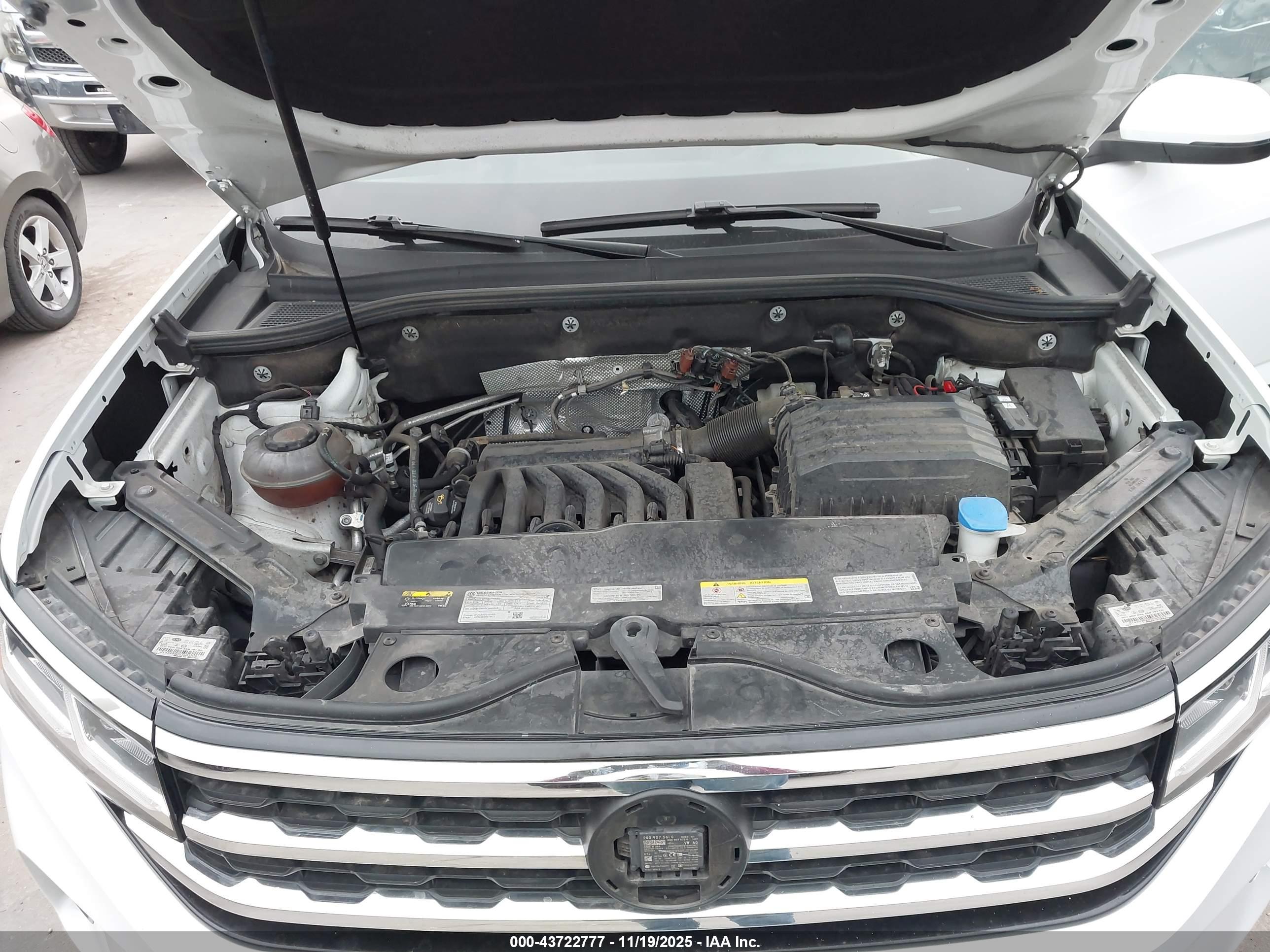 VOLKSWAGEN ATLAS image 10