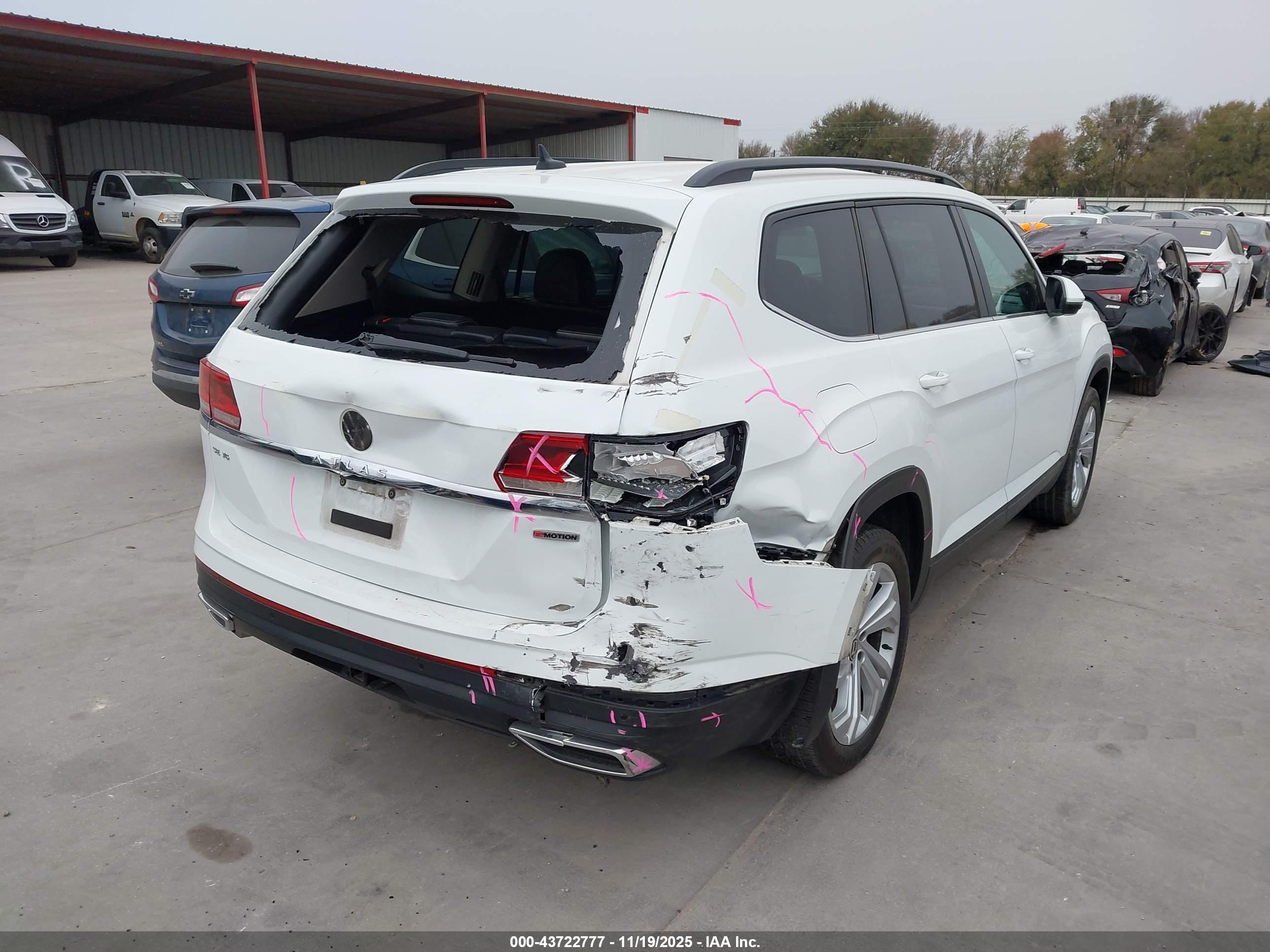 VOLKSWAGEN ATLAS image 4
