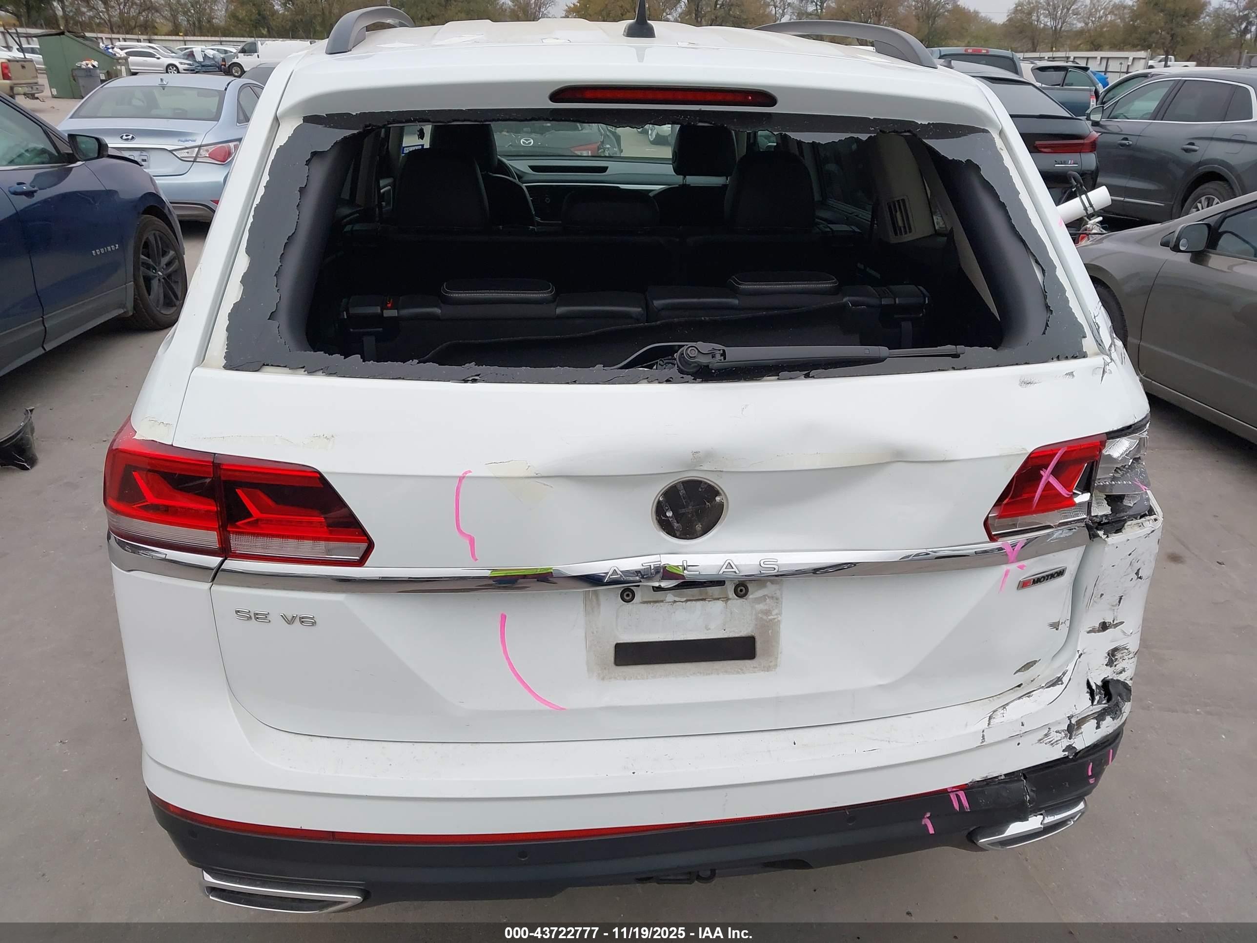 VOLKSWAGEN ATLAS image 6