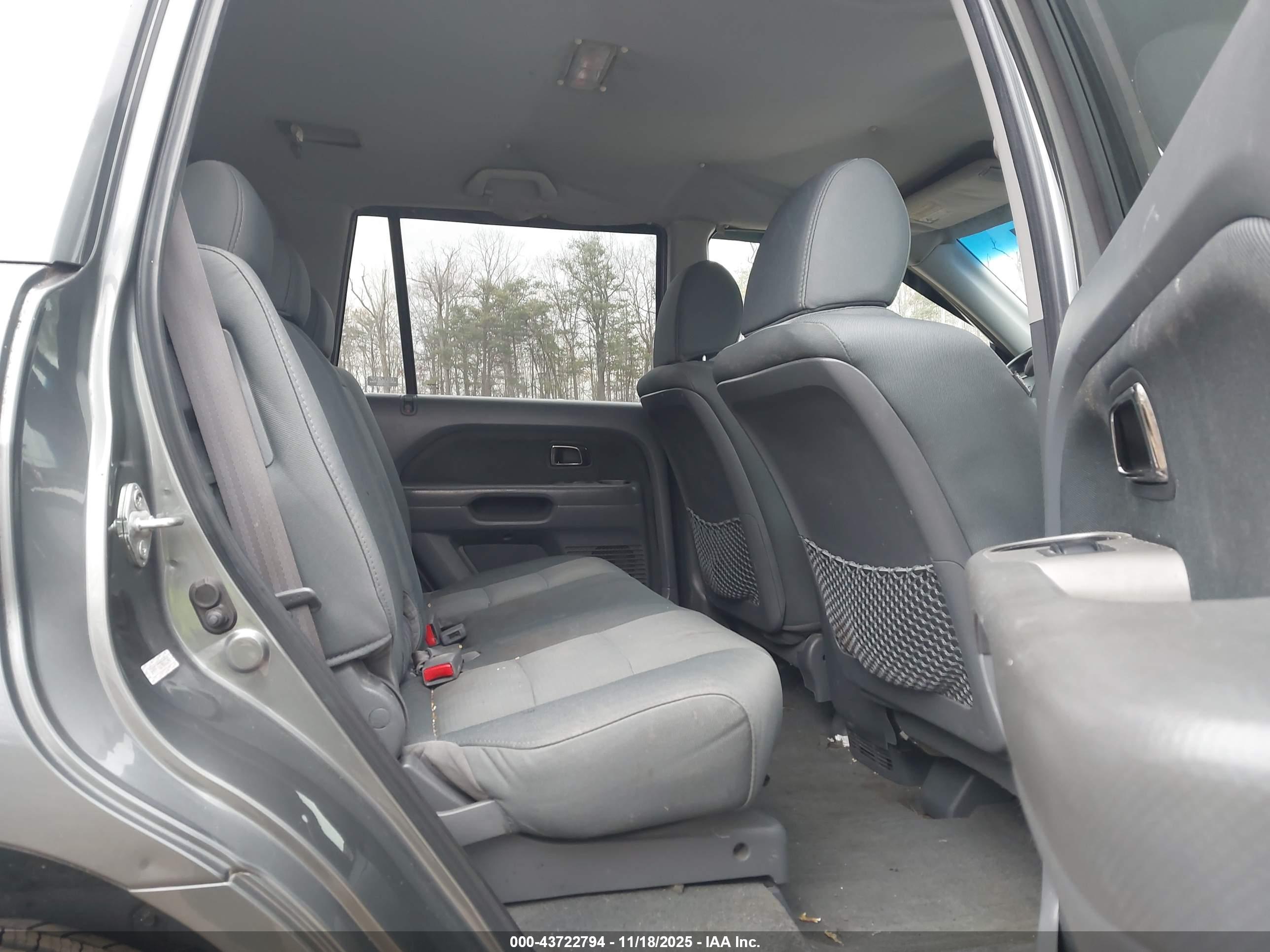 HONDA PILOT image 8
