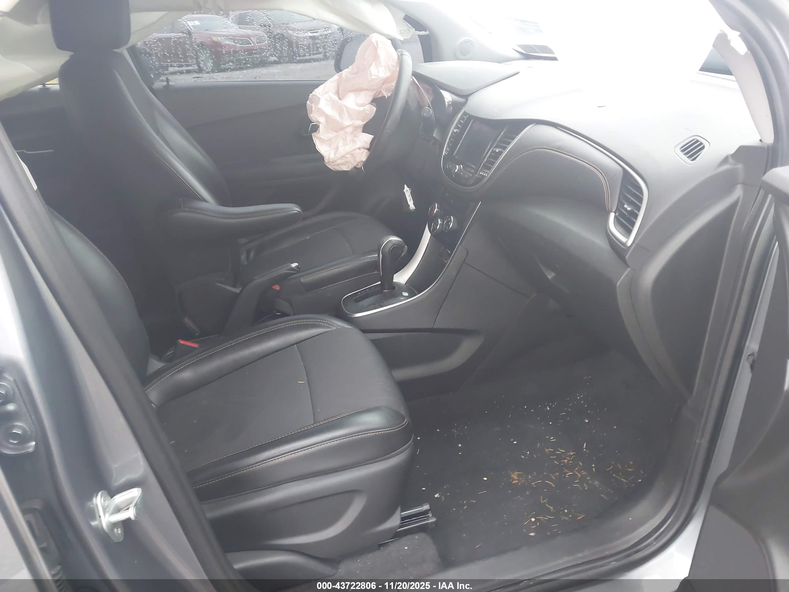 CHEVROLET TRAX image 5
