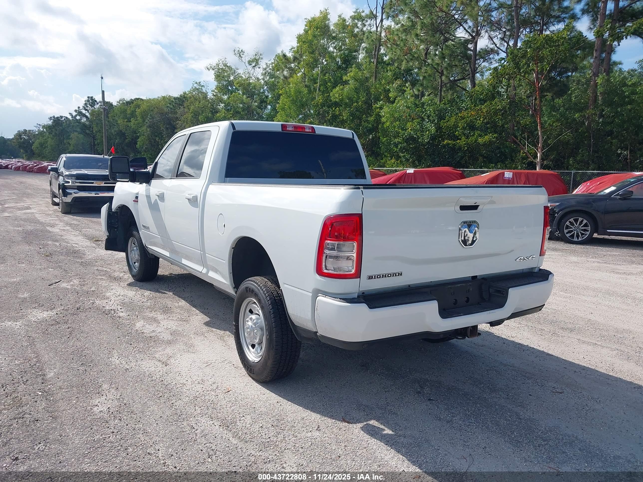 RAM 2500 image 3
