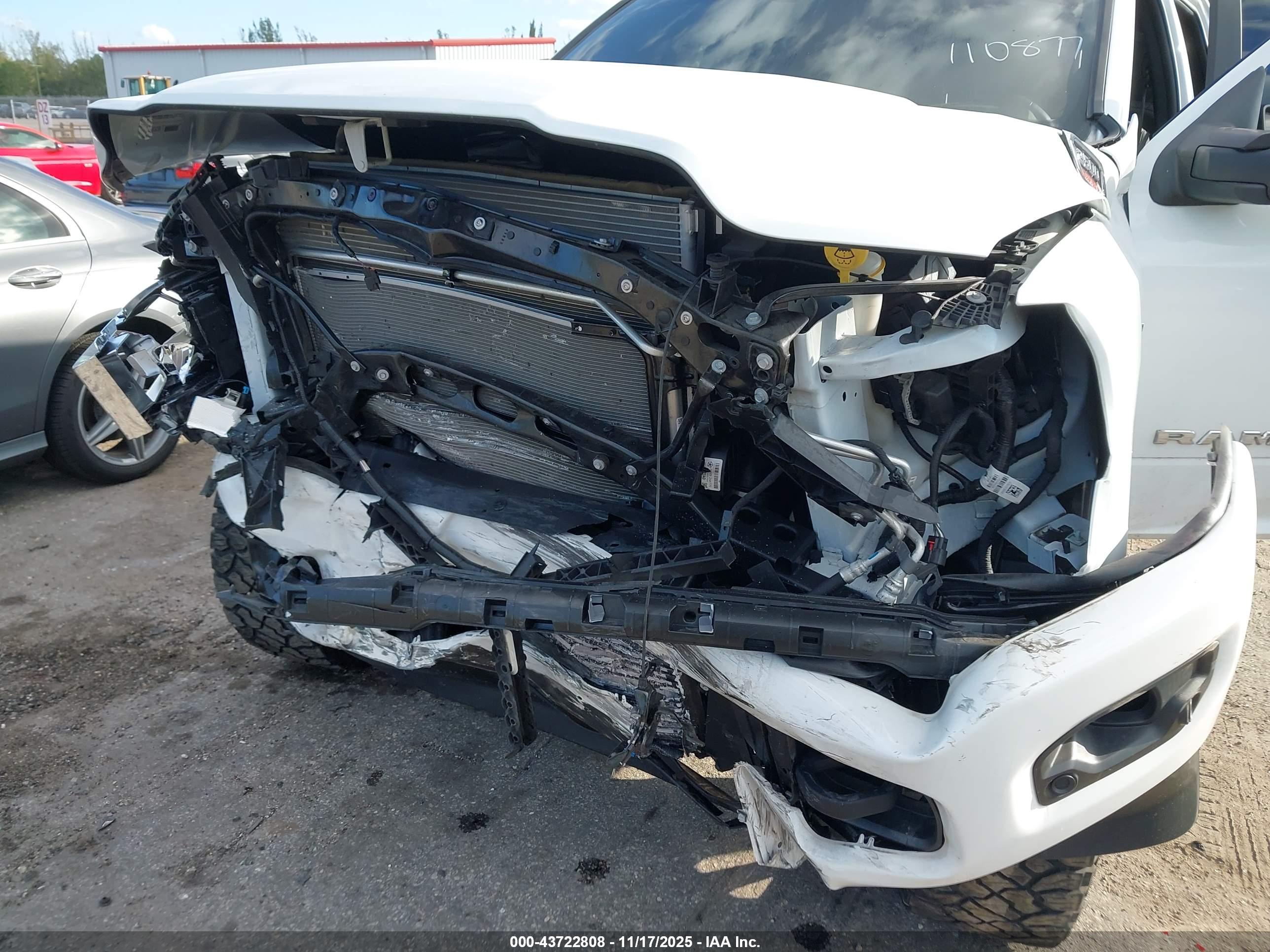 RAM 2500 image 6