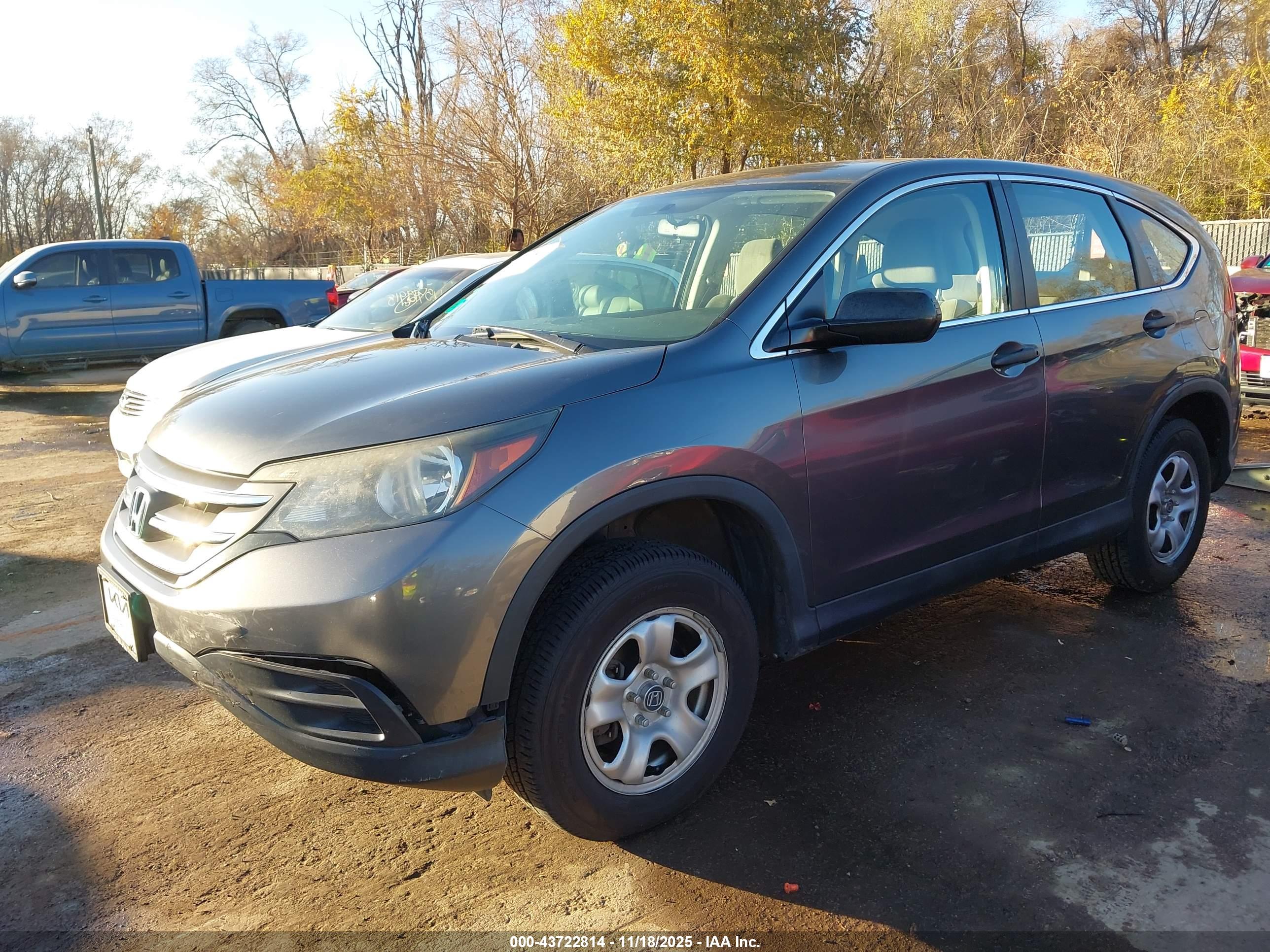 HONDA CR-V image 2