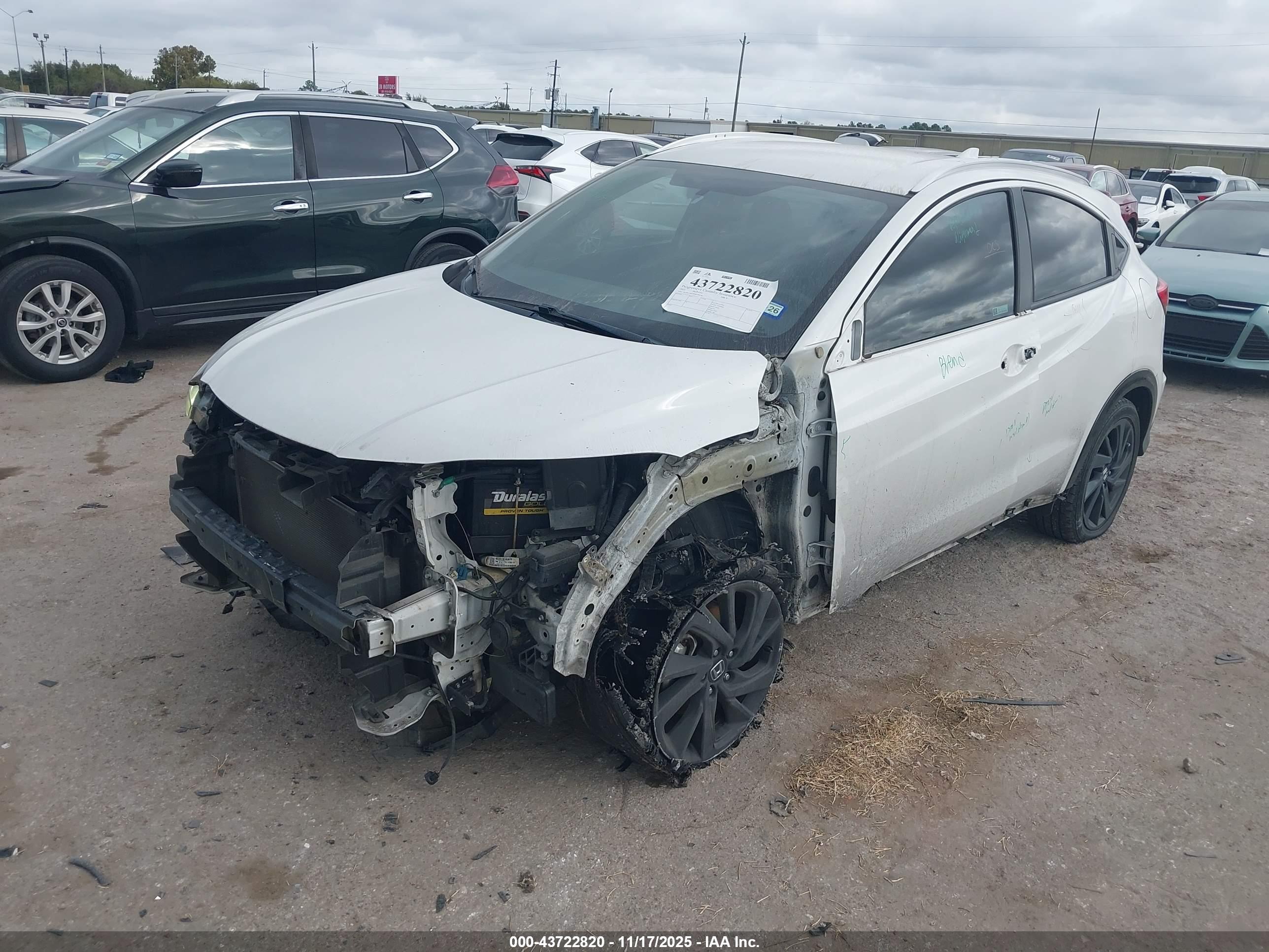 HONDA HR-V image 2