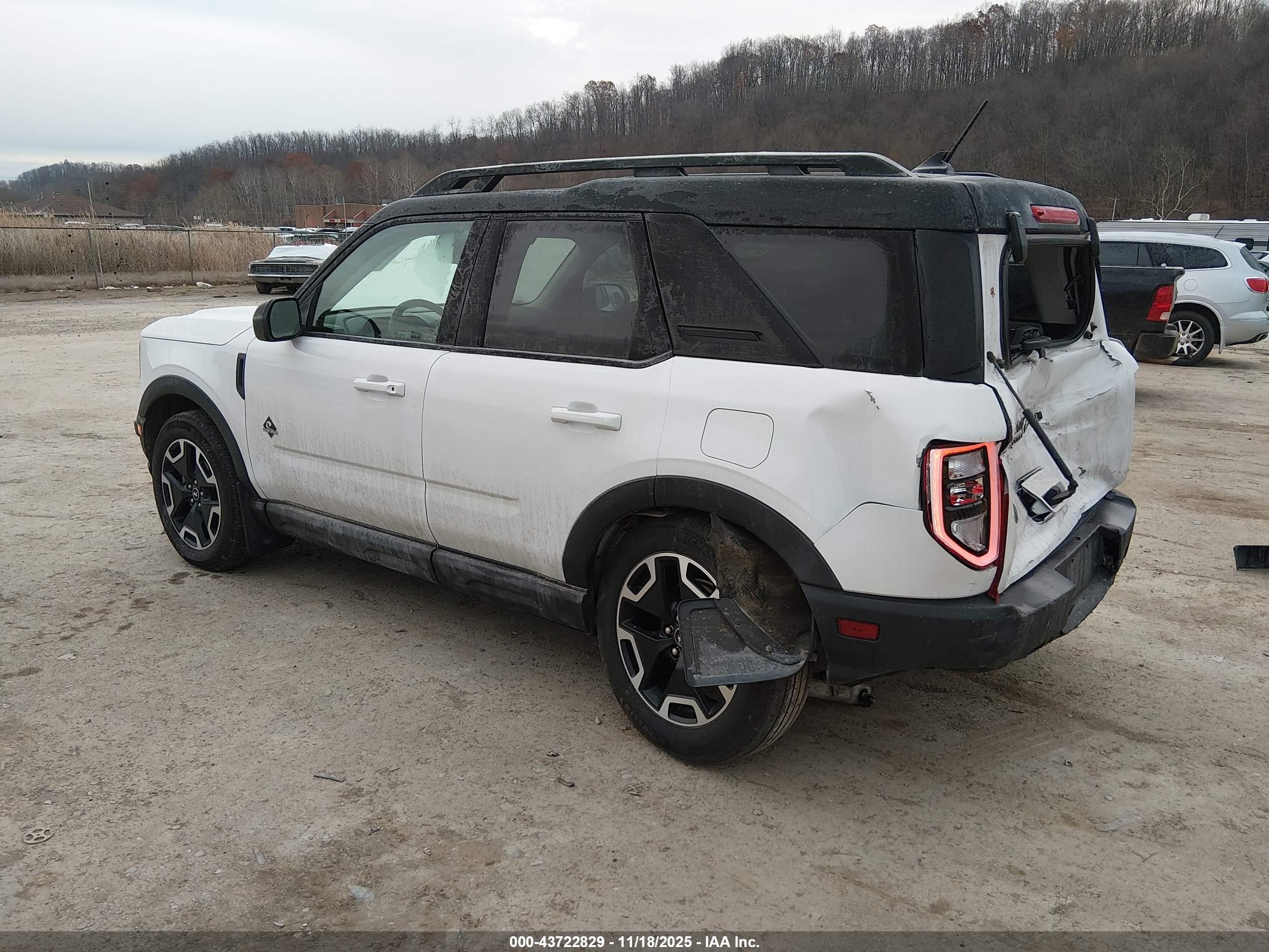 FORD BRONCO image 3