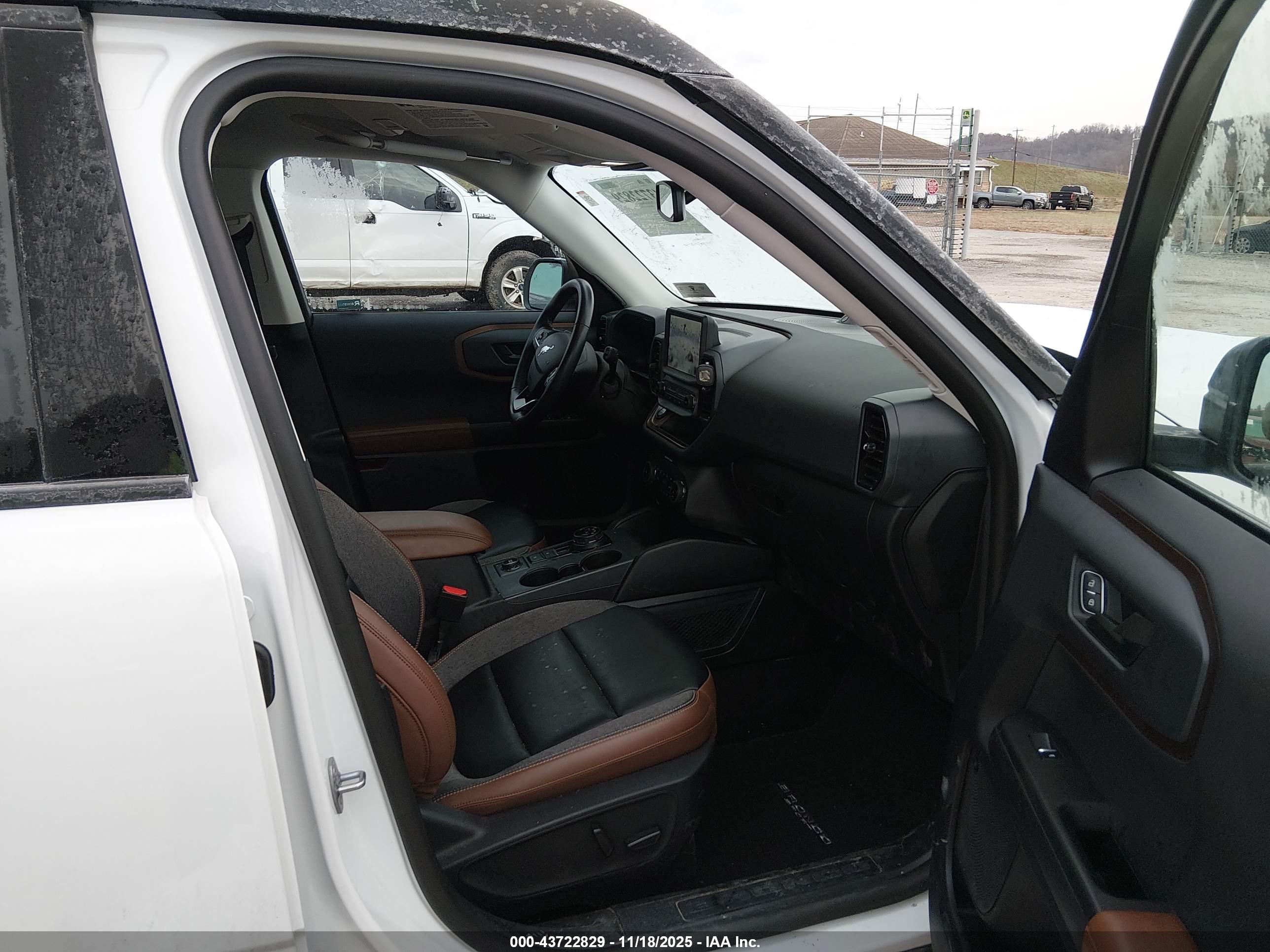 FORD BRONCO image 5