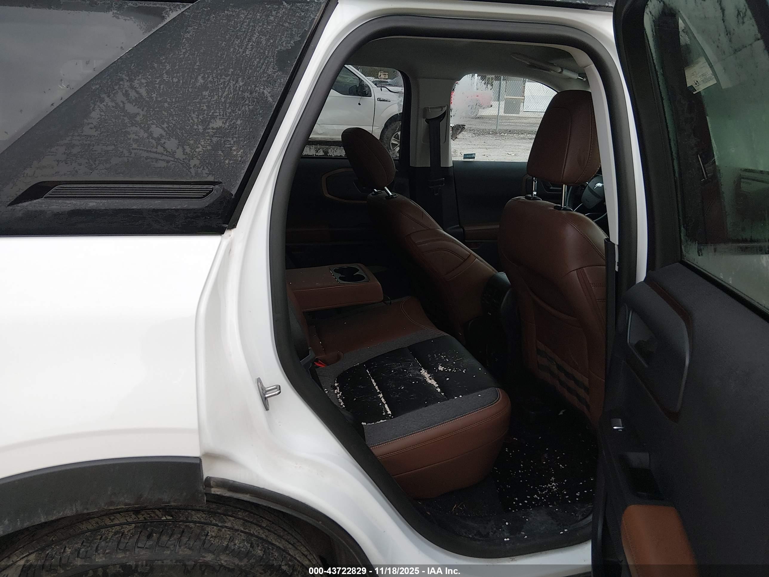 FORD BRONCO image 8