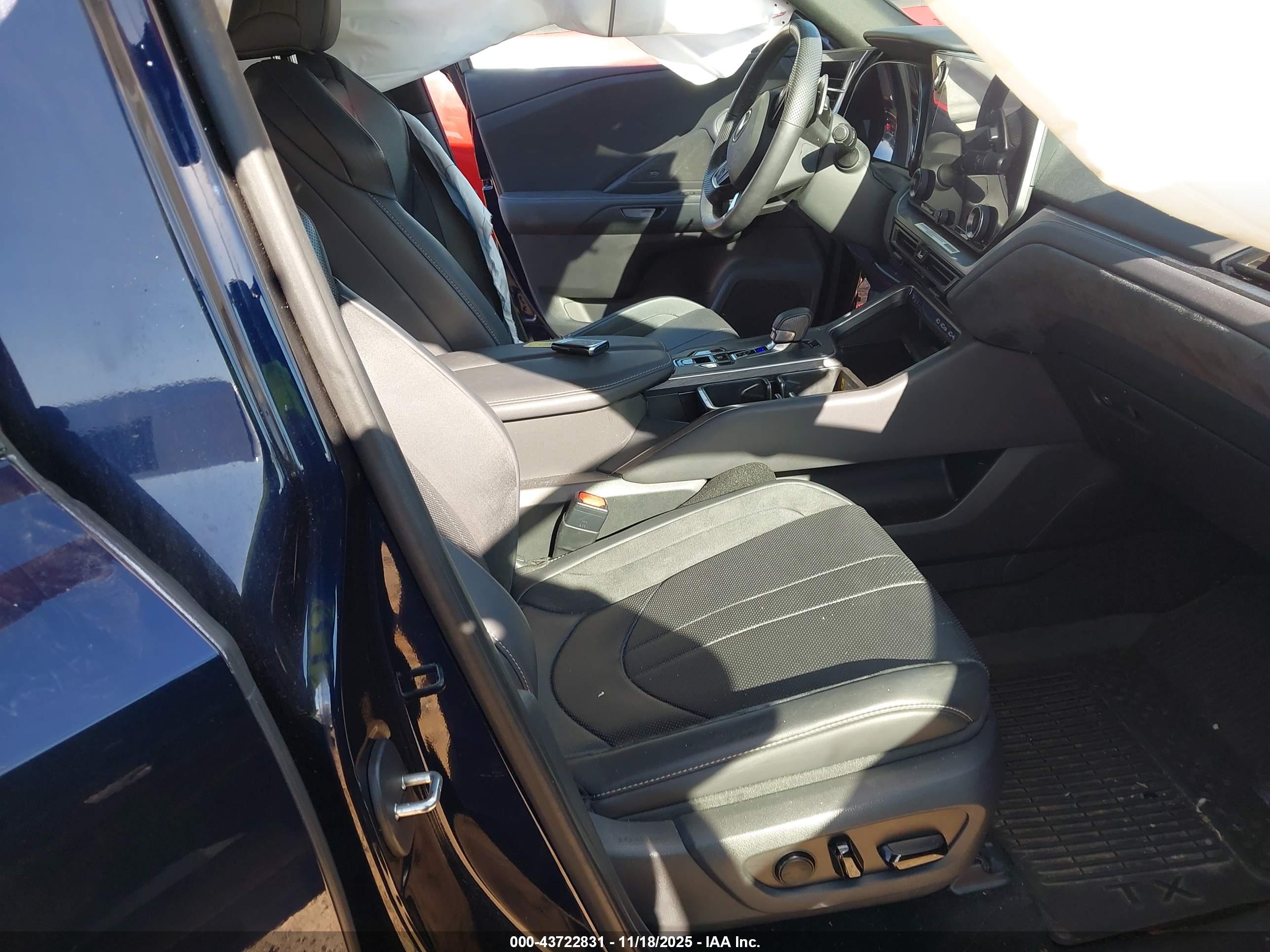 LEXUS TX image 5