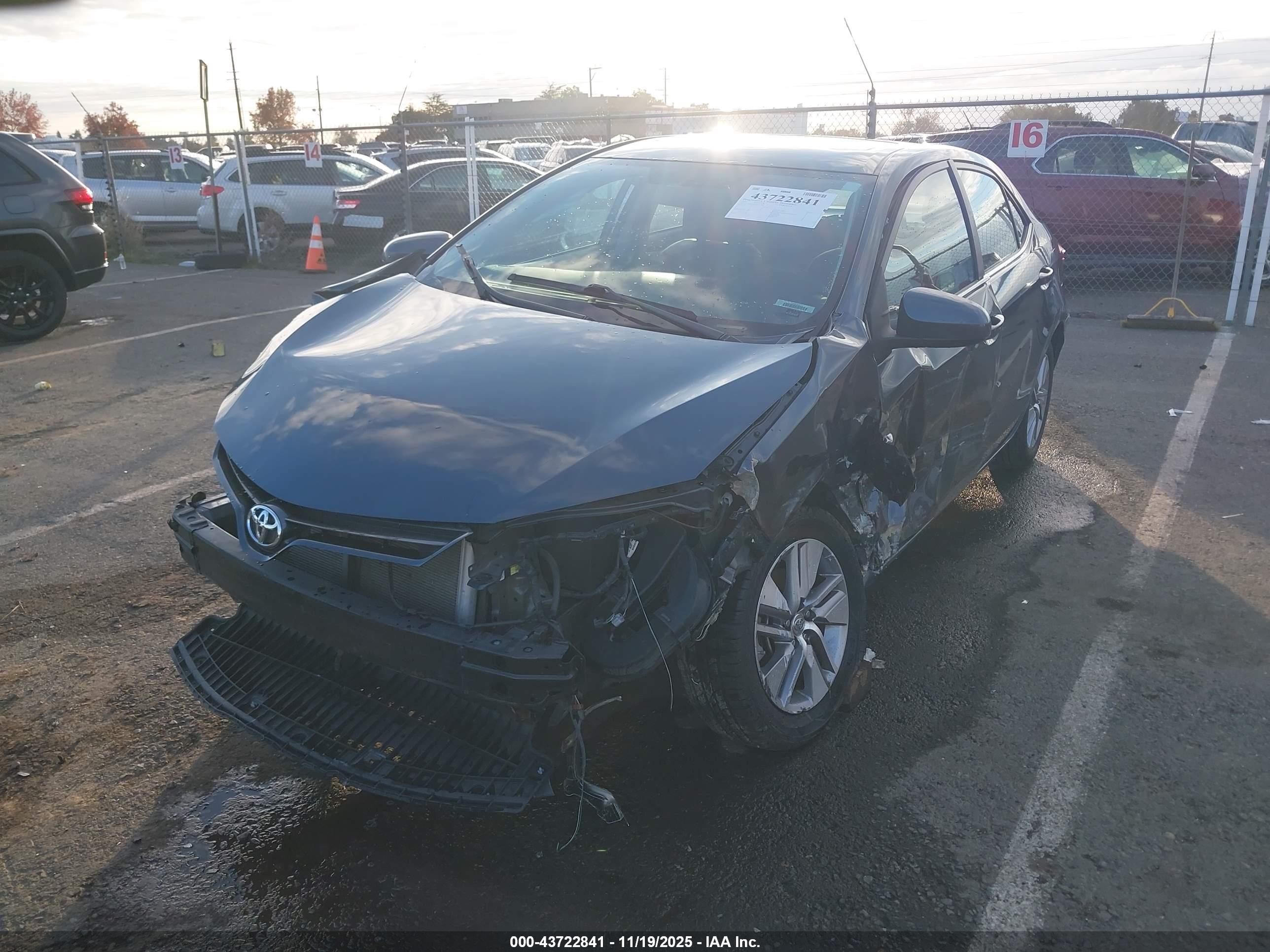TOYOTA COROLLA image 2