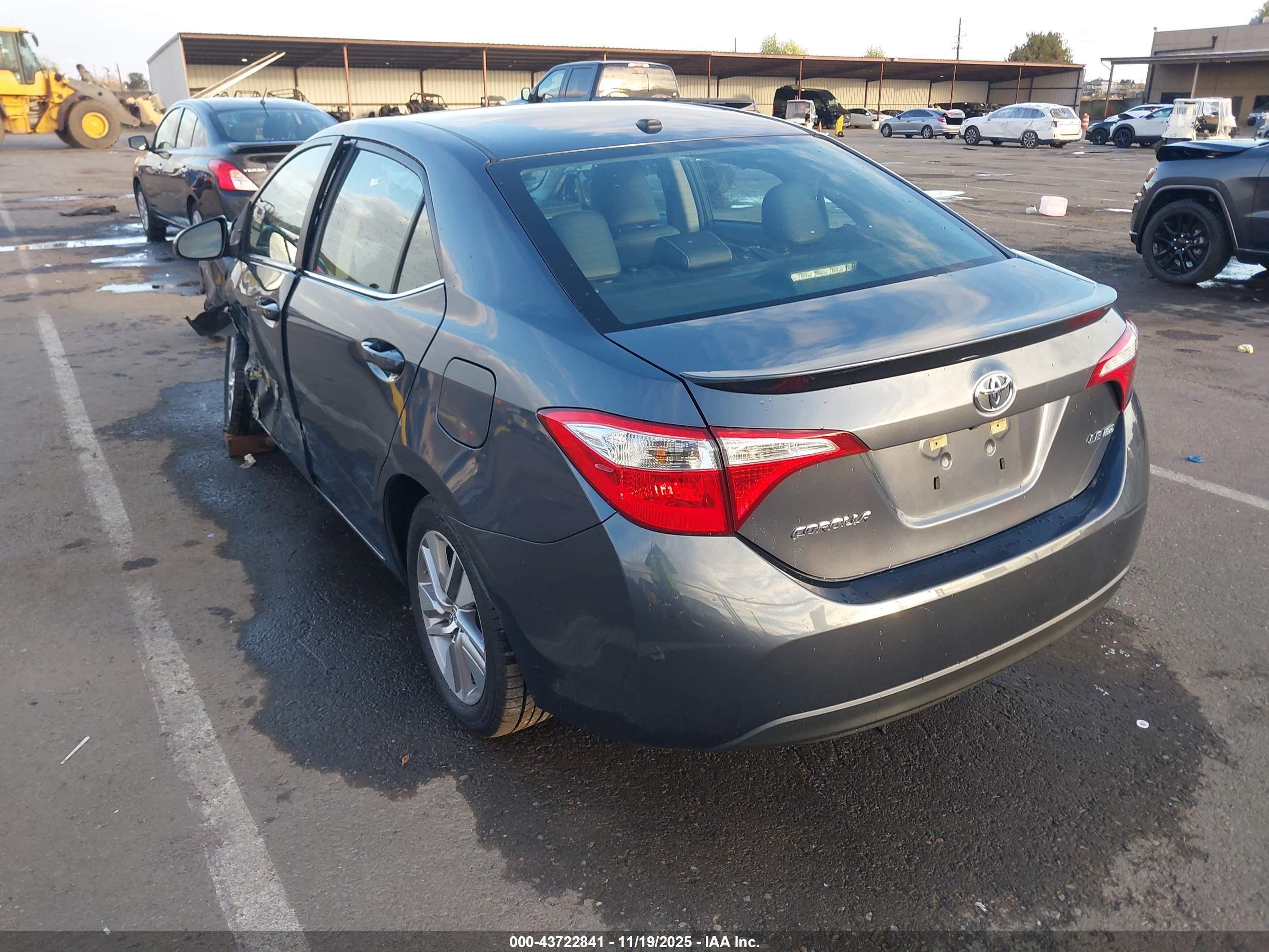 TOYOTA COROLLA image 3