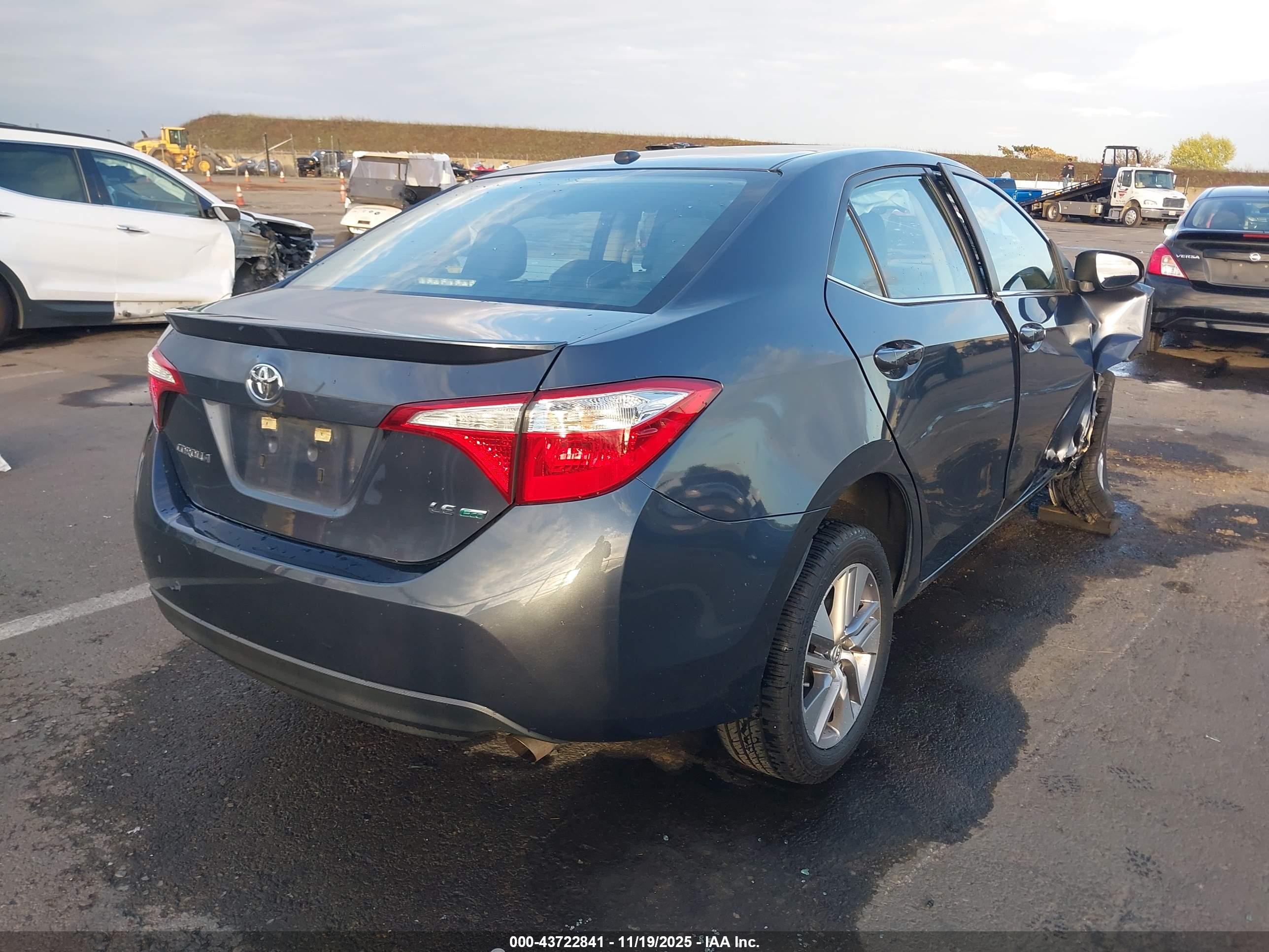 TOYOTA COROLLA image 4
